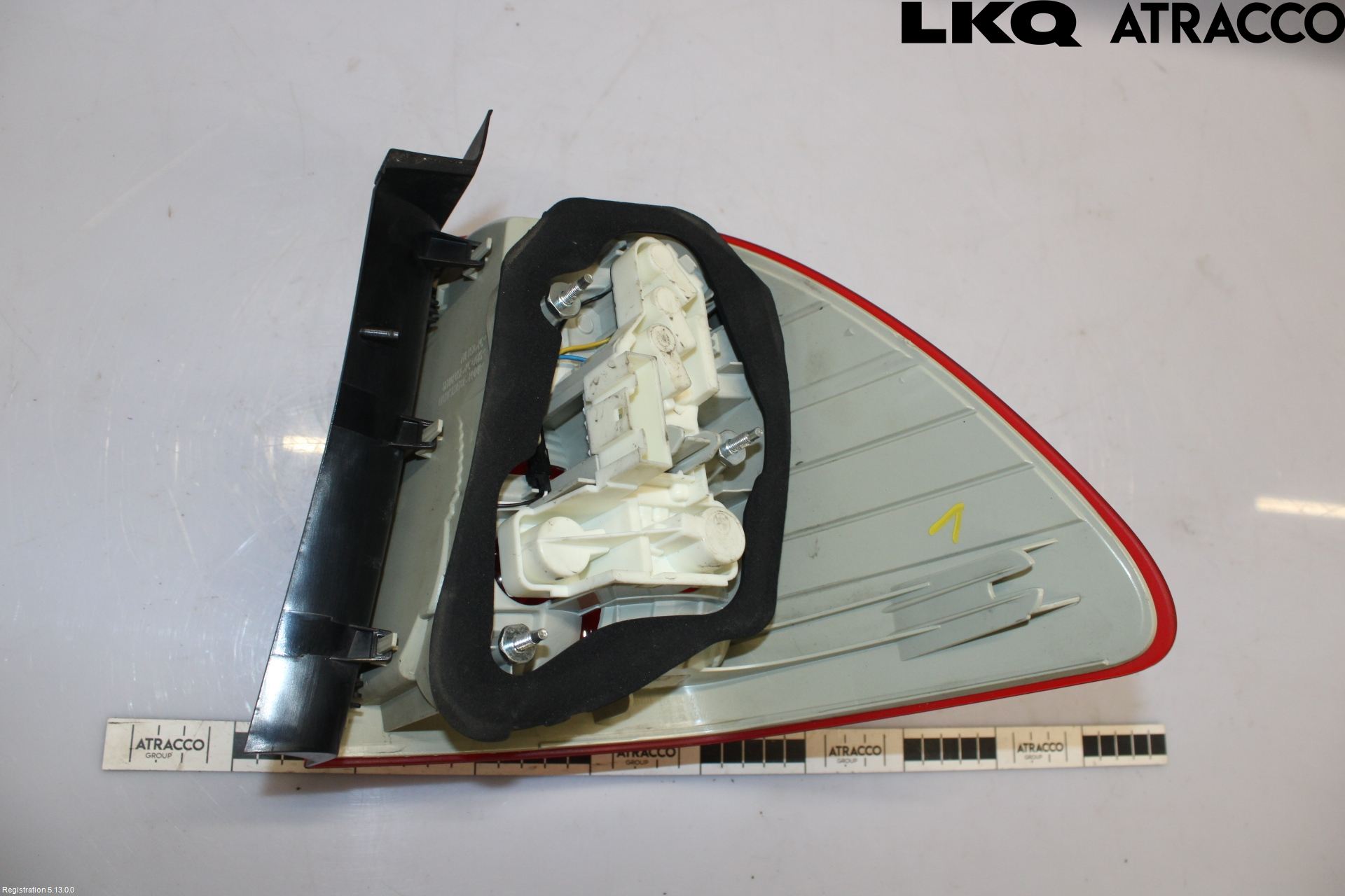 BMW 3 E90/91 SED/TOU 05-12 Baklykt Venstre
