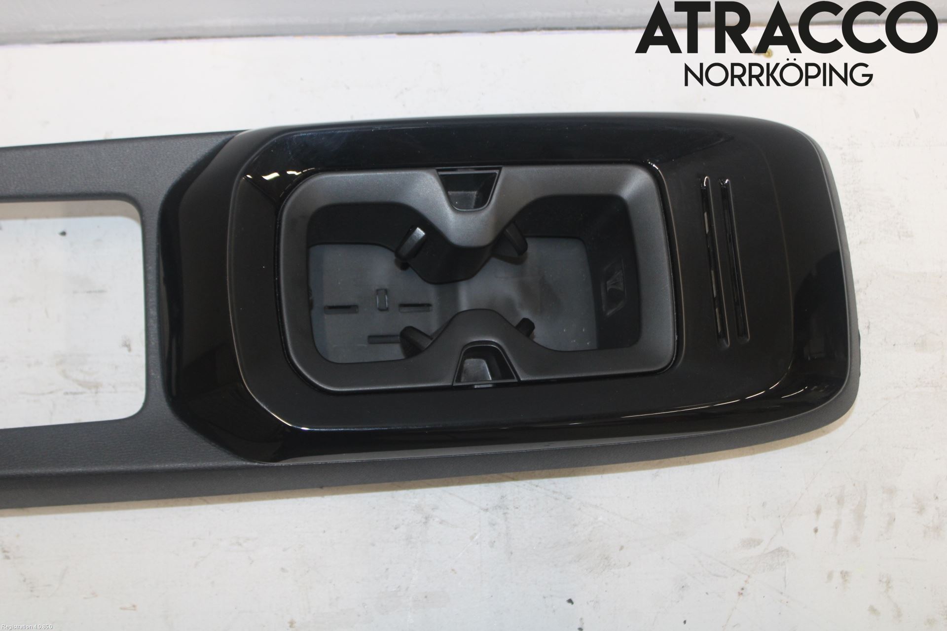Volkswagen VW ID.4 21- Instrumentkonsoll Midt