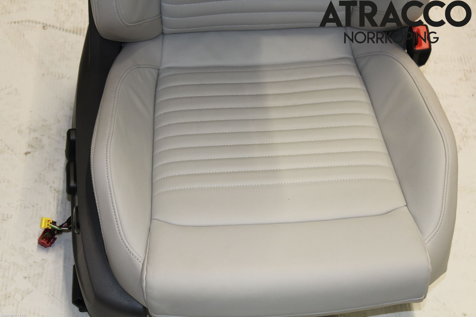 Volkswagen VW PASSAT 20-24 Innr Sete Foran Høyre