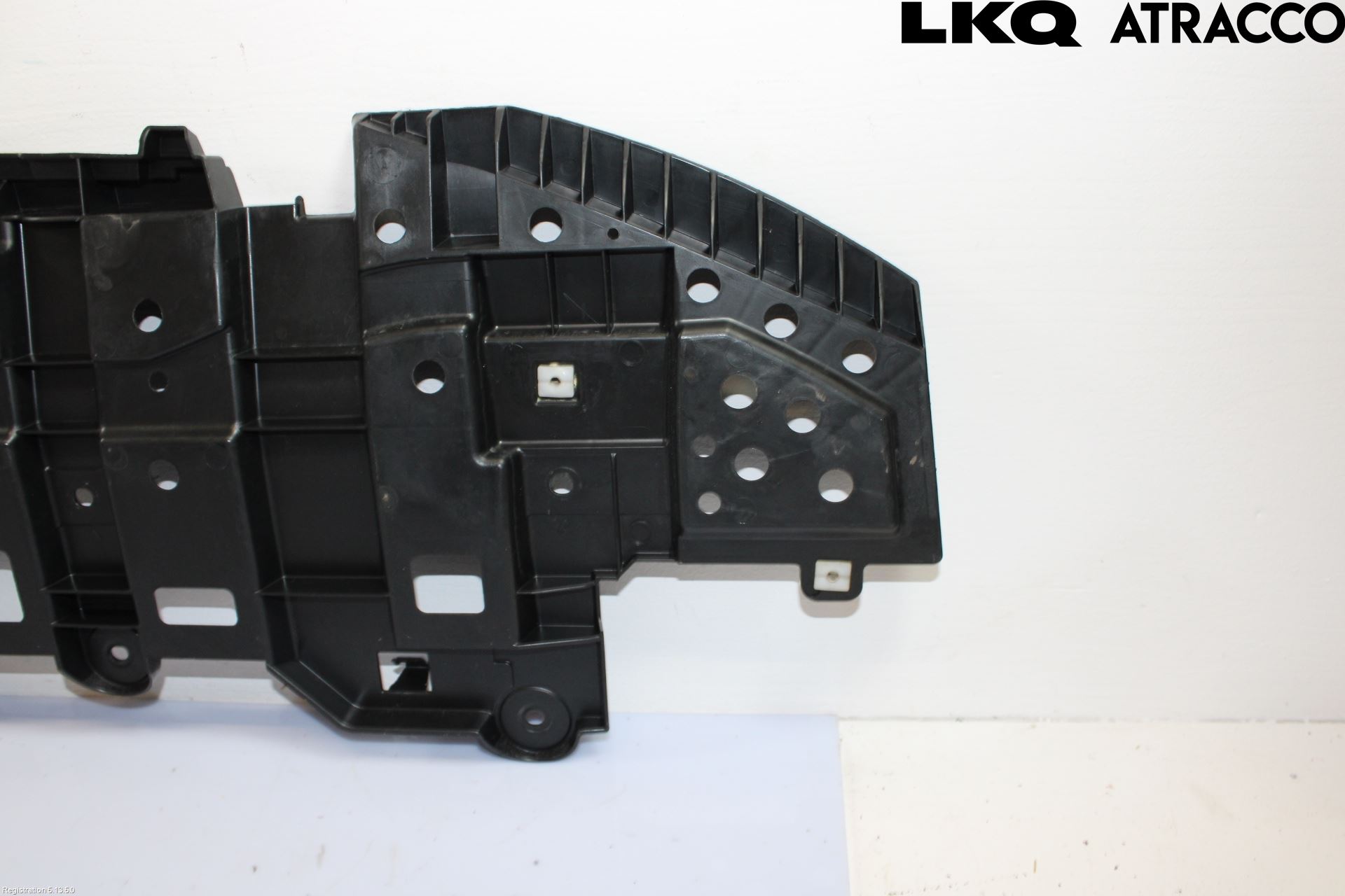 Toyota YARIS XP21 20- Bunnplate U Motor-Gear-Dørk