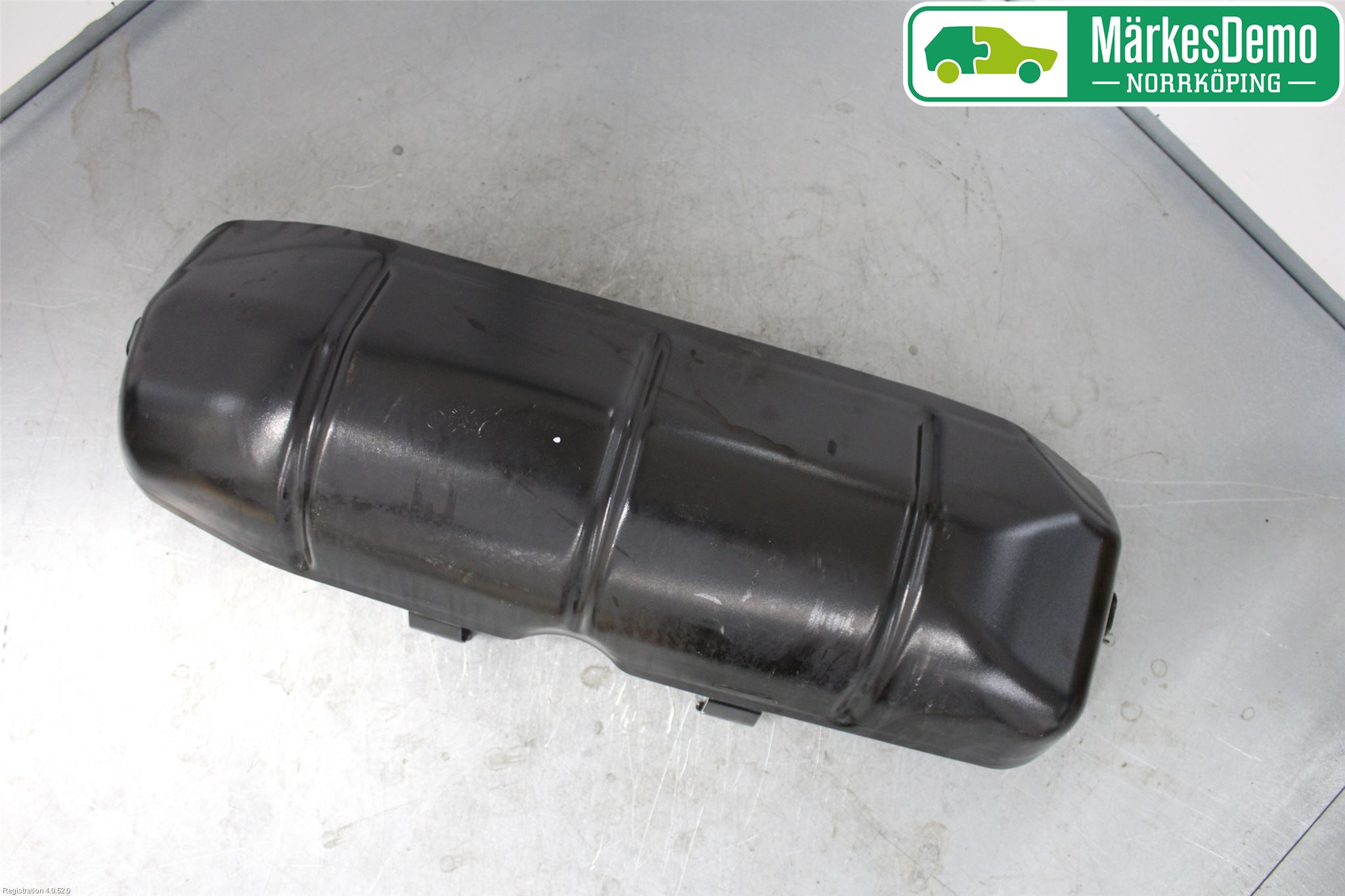 Volkswagen VW PASSAT 15-19 Drivstoff Tank Beskytelsesplat