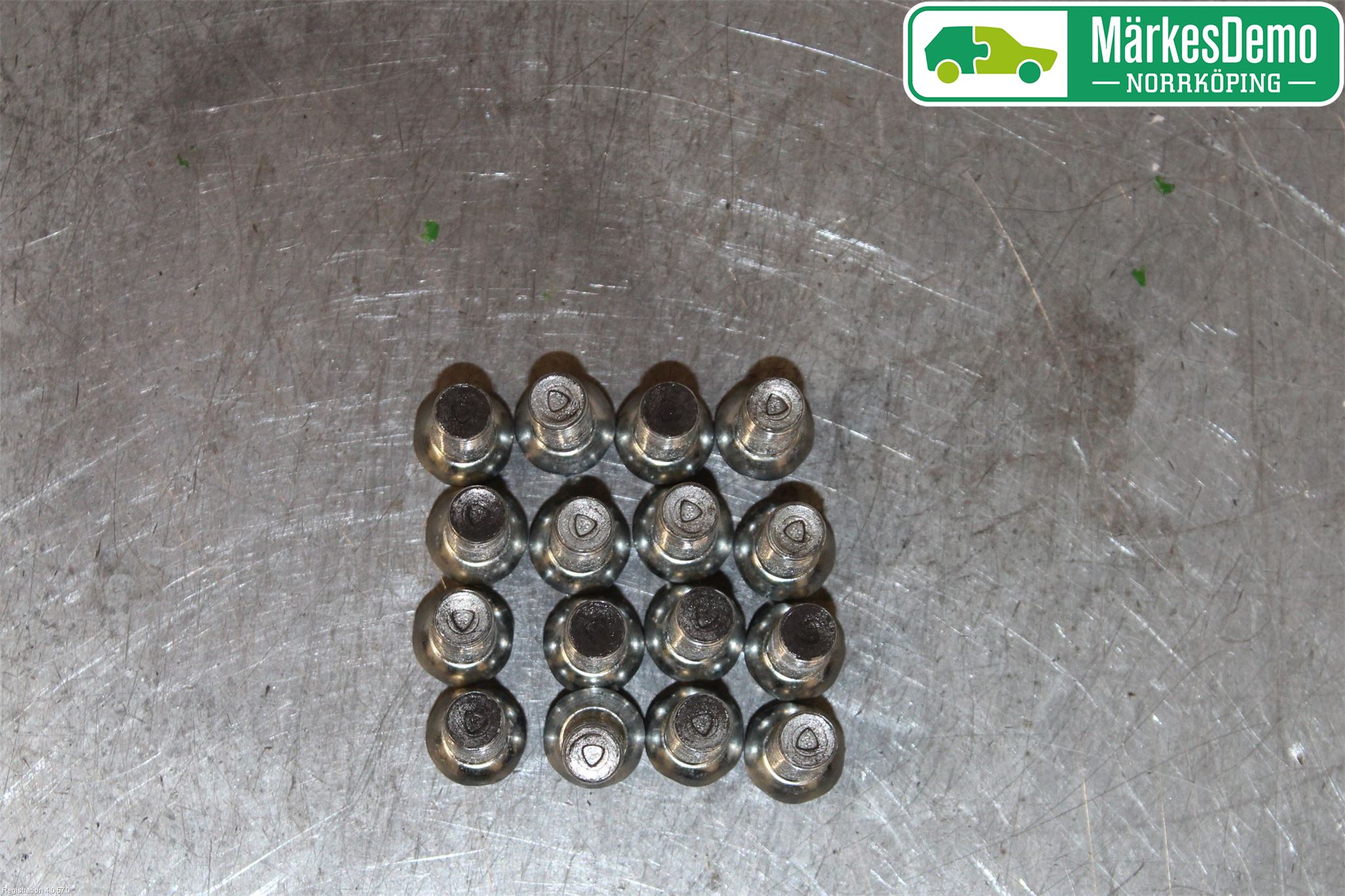 Audi A6 F2/C8 19- Hjulmutter - Bolt - Sett
