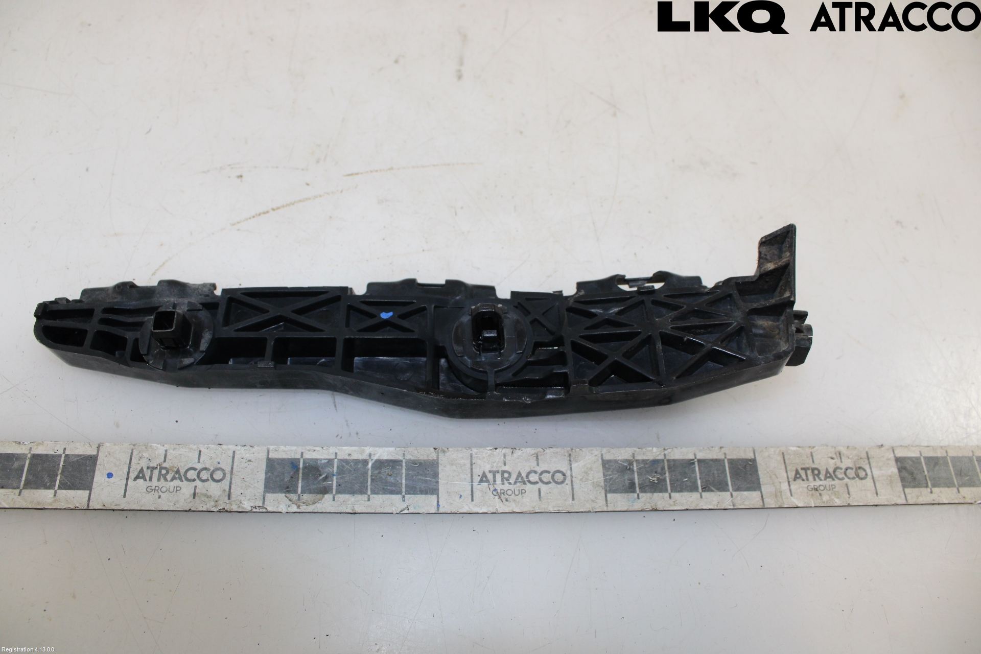 Toyota RAV 4 06-12 Støtfangerfeste Bak Venstre