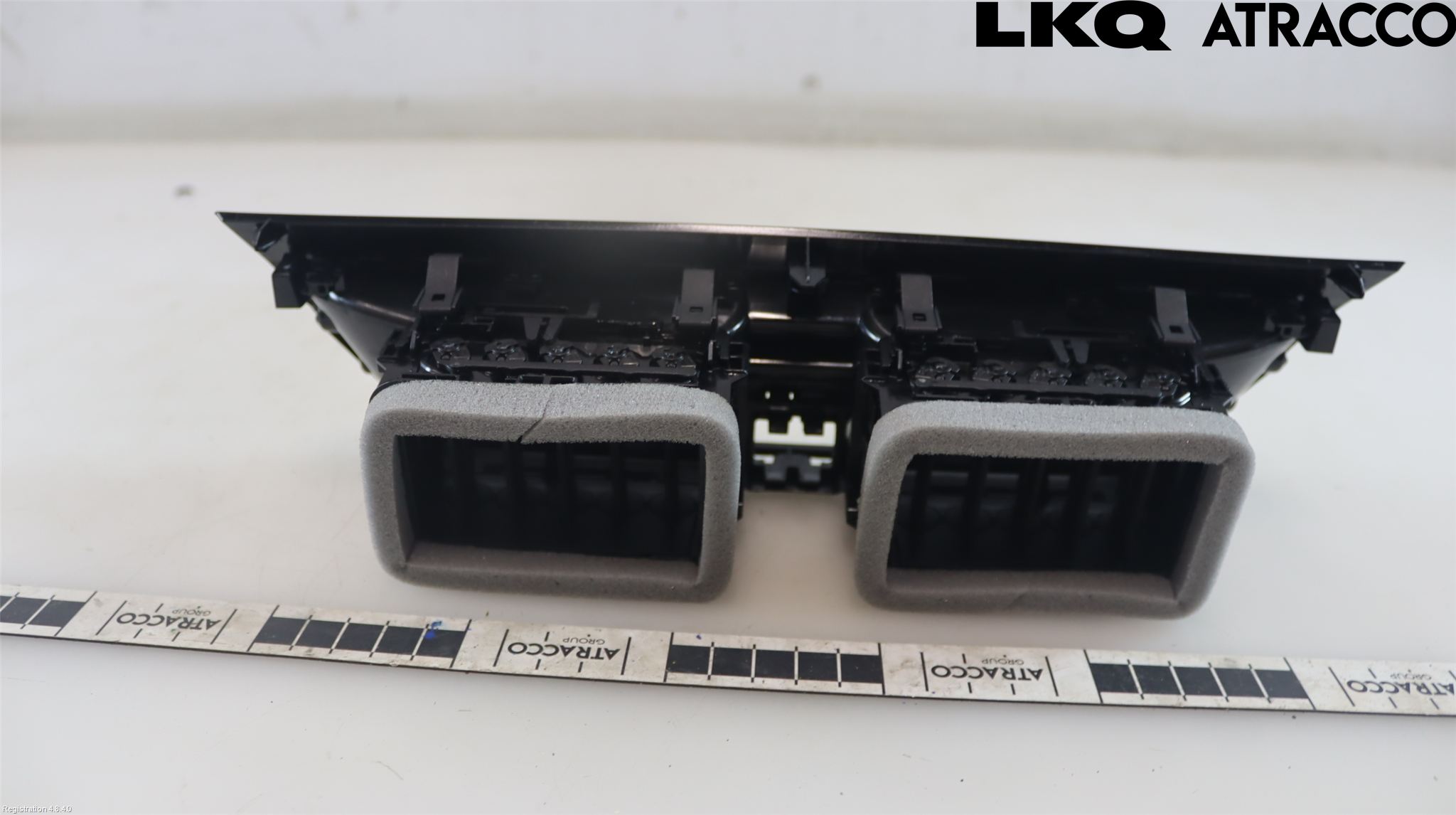 Volkswagen VW PASSAT 24- Dashbord Kanal - Dyse