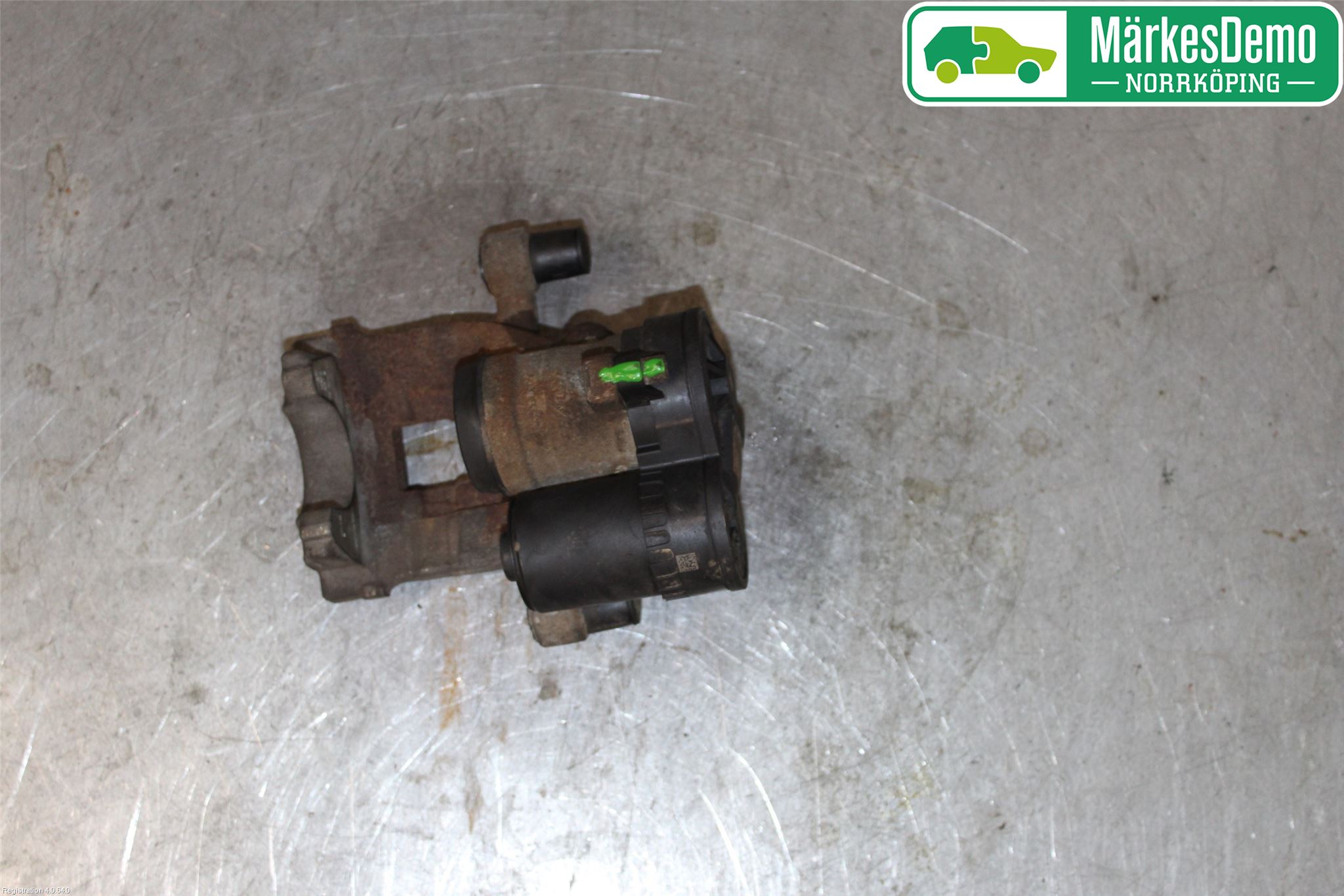 Jaguar XE (X760) 15-24 Bremsecaliper Bak Venstre
