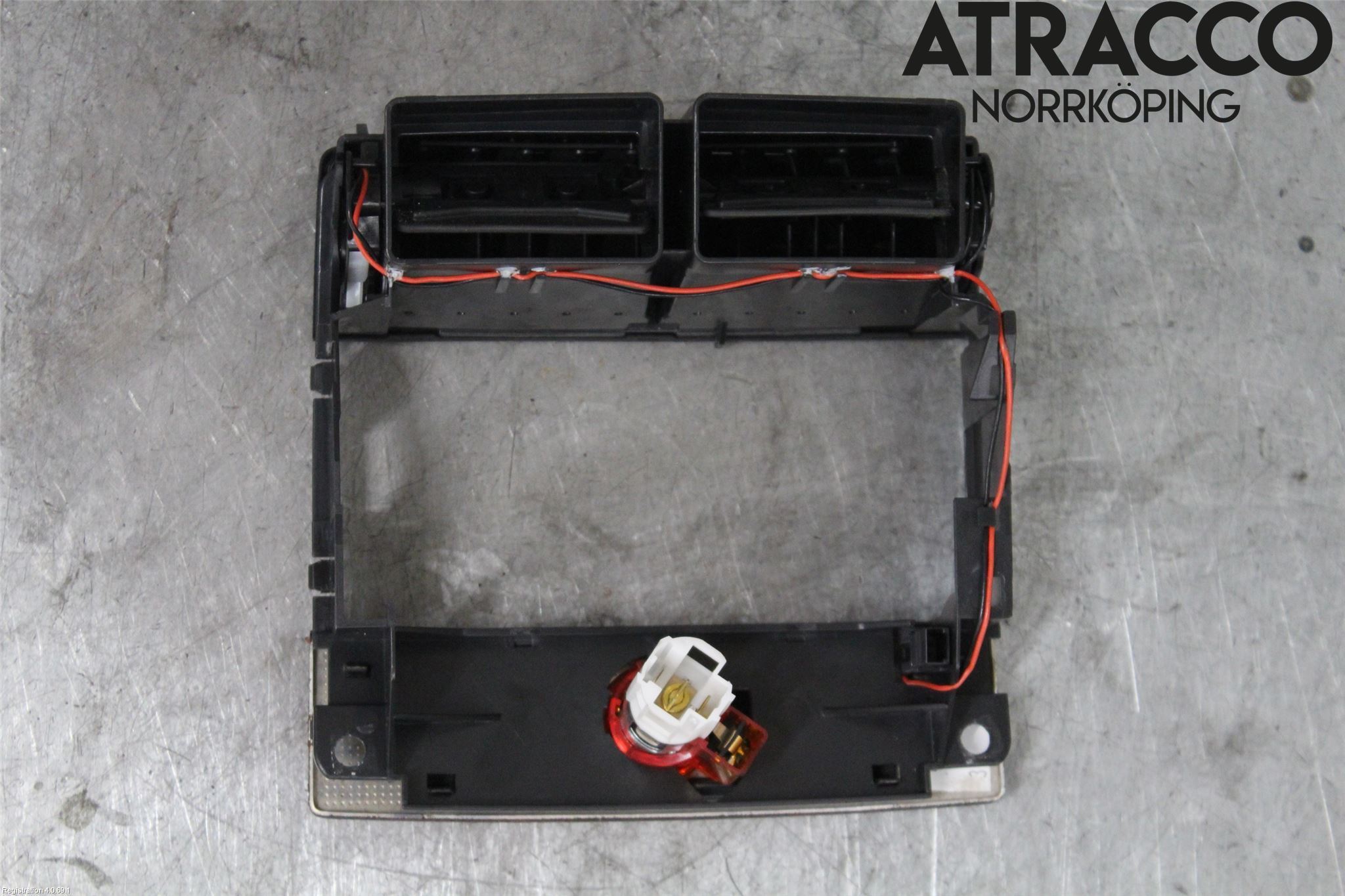 Audi A8/S8 4E  02-09 Dashbord Kanal - Dyse