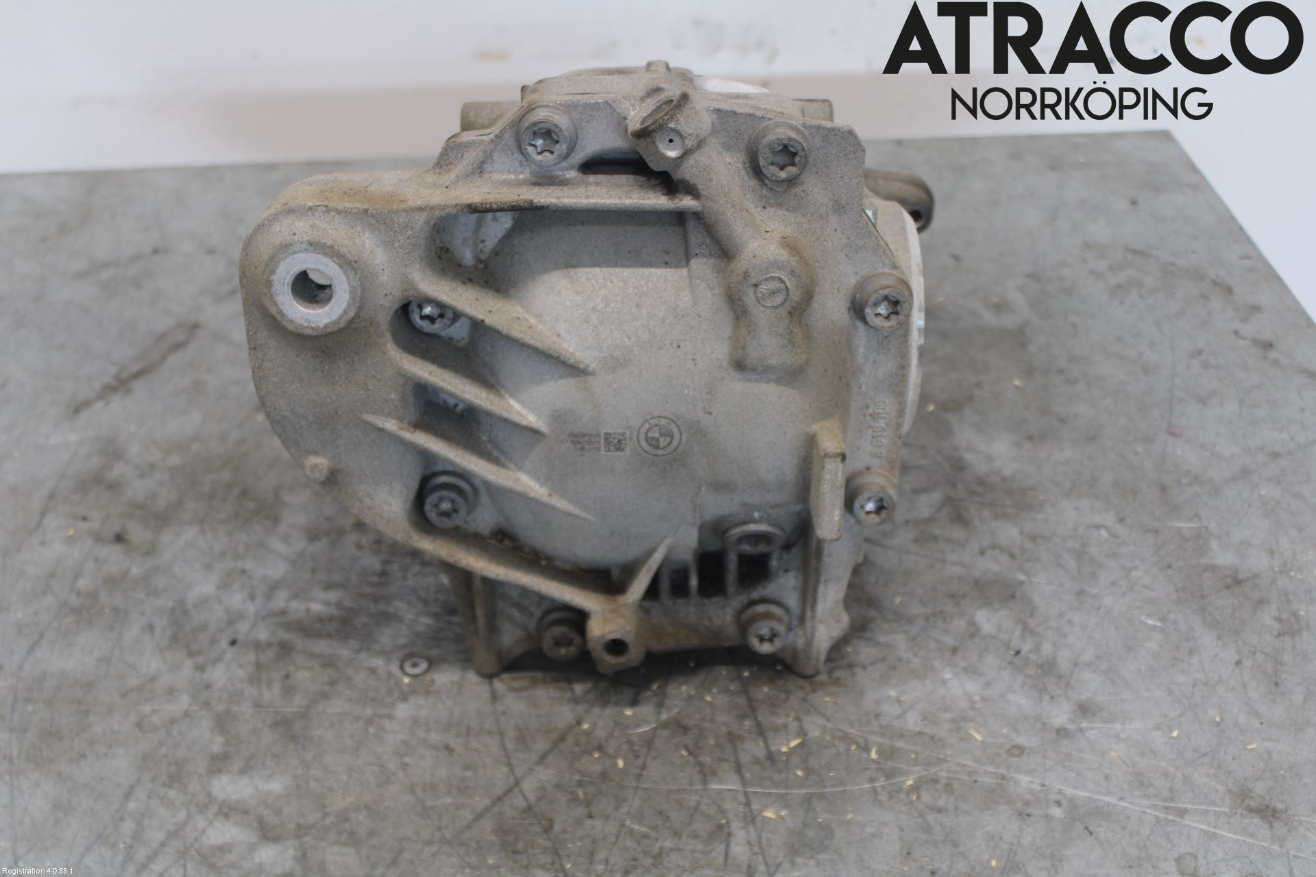 BMW 5 G30/G31/F90 17-23 Bakaksel Kardang Bak -Diff