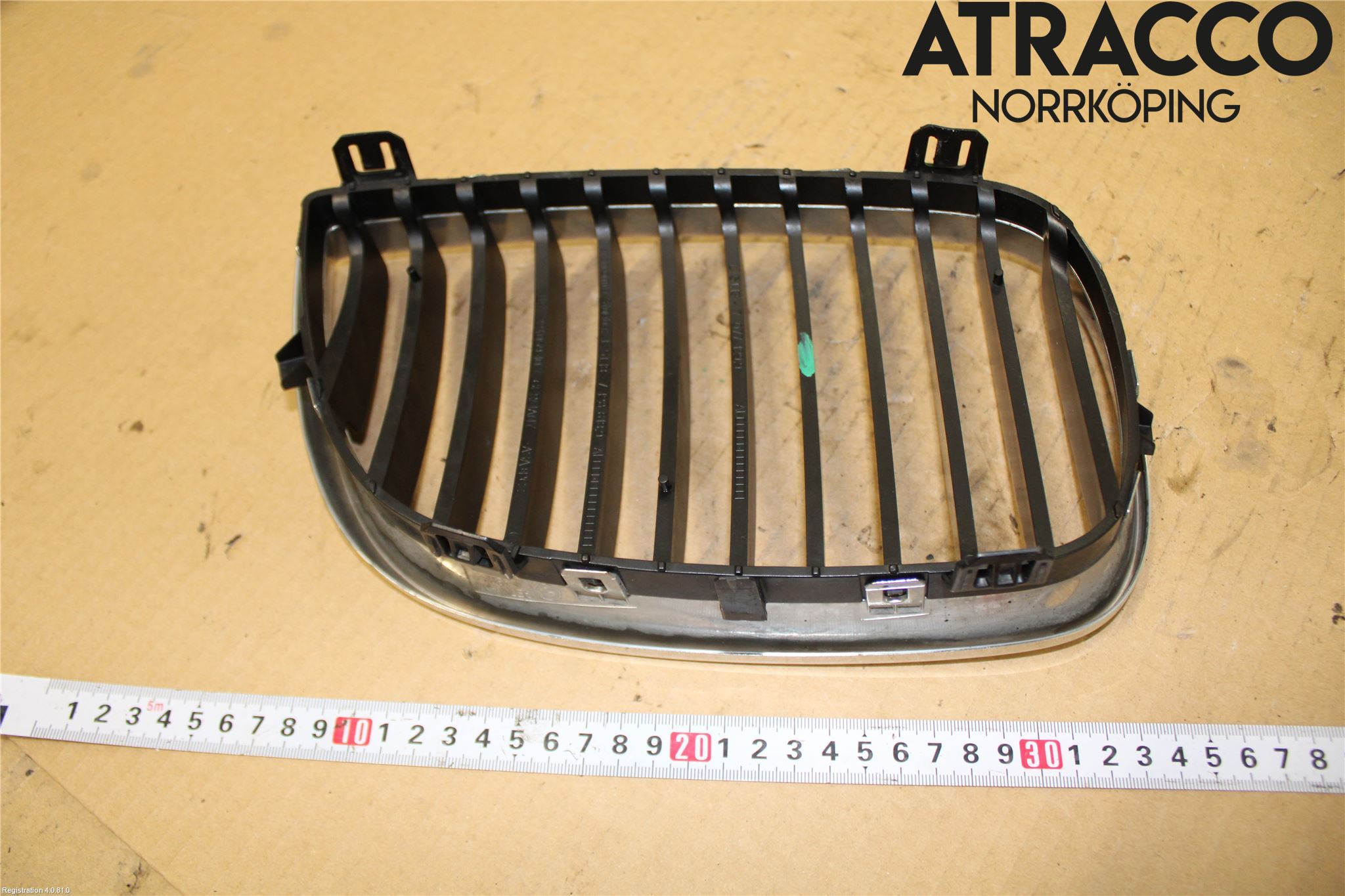 BMW 1 E87/81 5D/3D 03-11 Grilldel Venstre