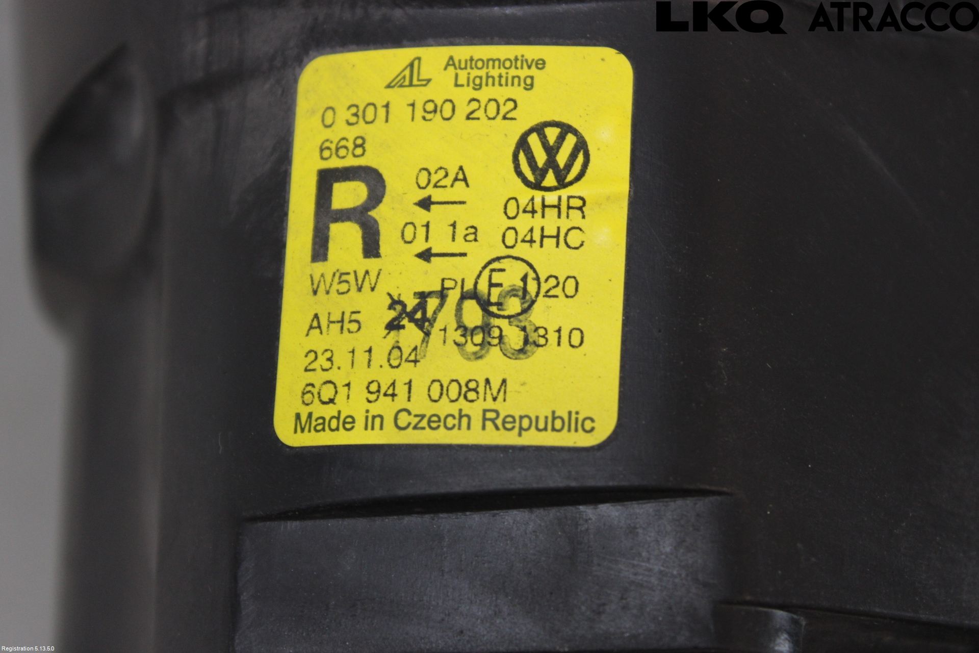 Volkswagen VW POLO 02-05 Frontlykt Høyre