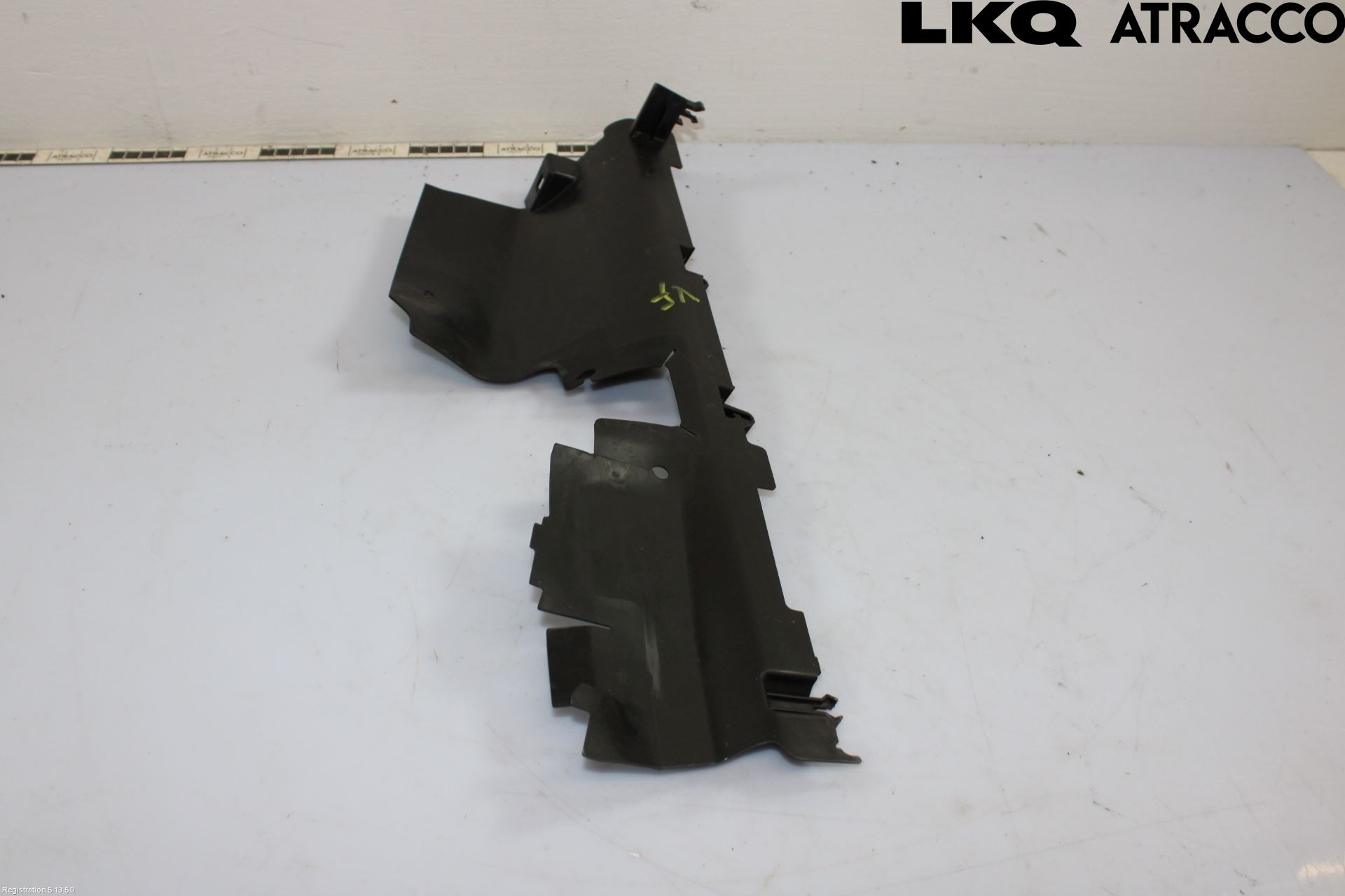Volkswagen VW TAIGO 22- Luftstyring Front