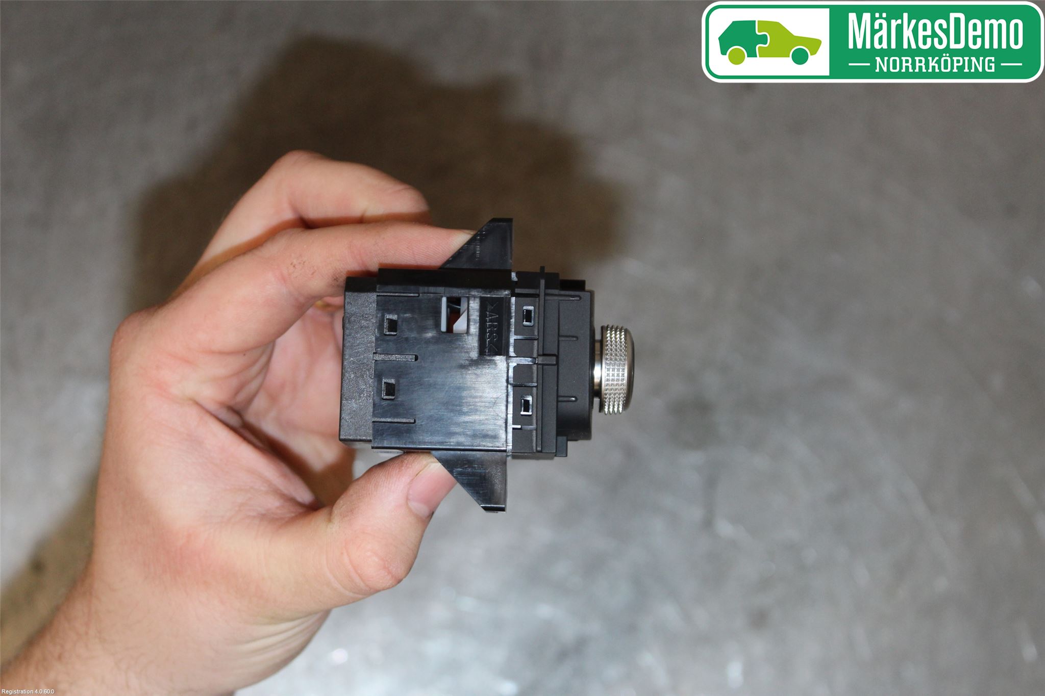 Audi A4/S4 B9 16-19 Bryter Fader Høytalere