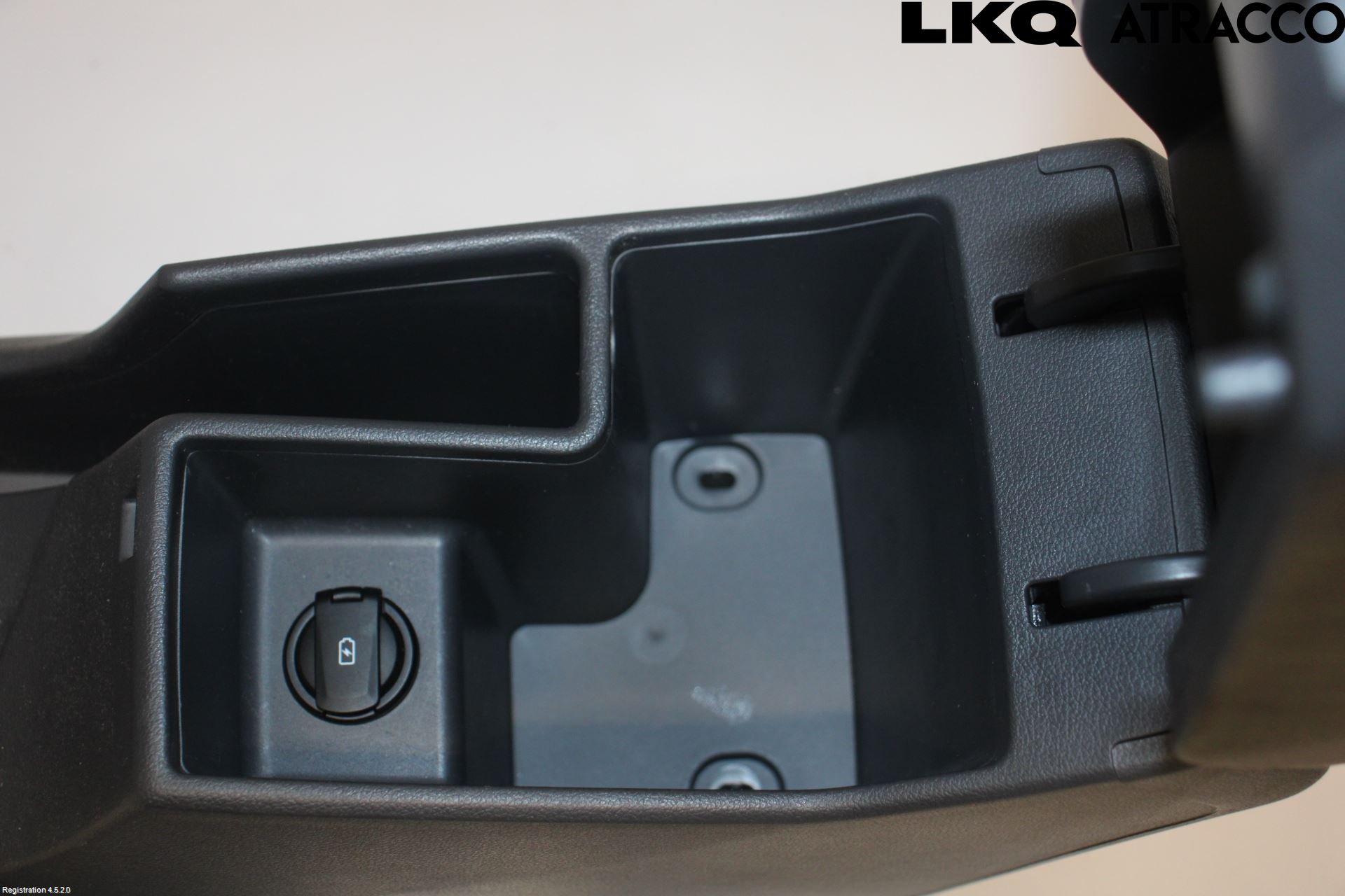 Hyundai IONIQ AE 17-22 Instrumentkonsoll Midt