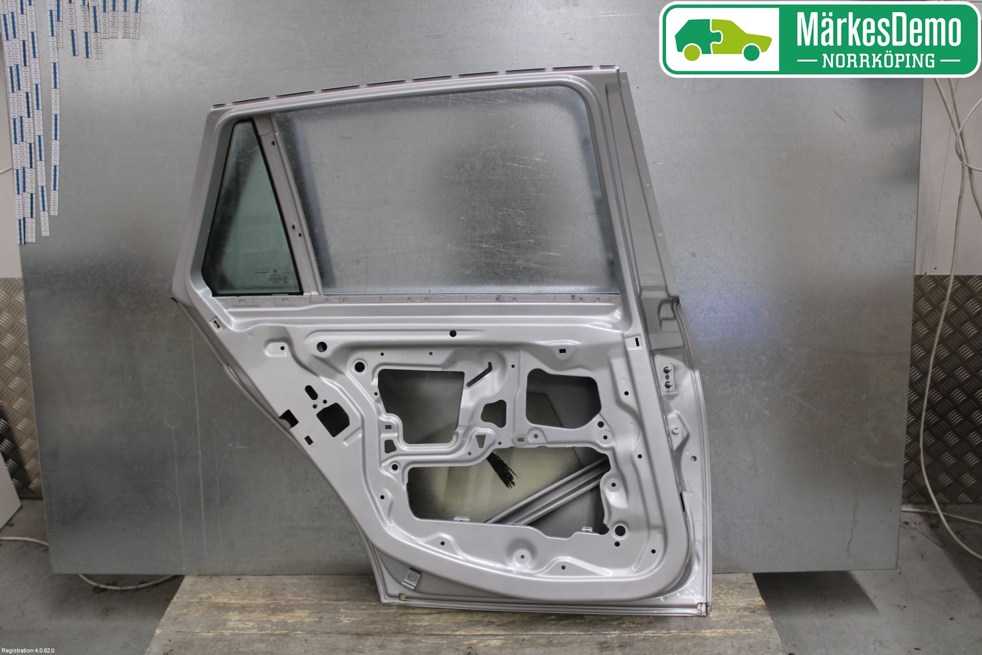 BMW 3 E90/91 SED/TOU 05-12 Dør 4D Bak Venstre