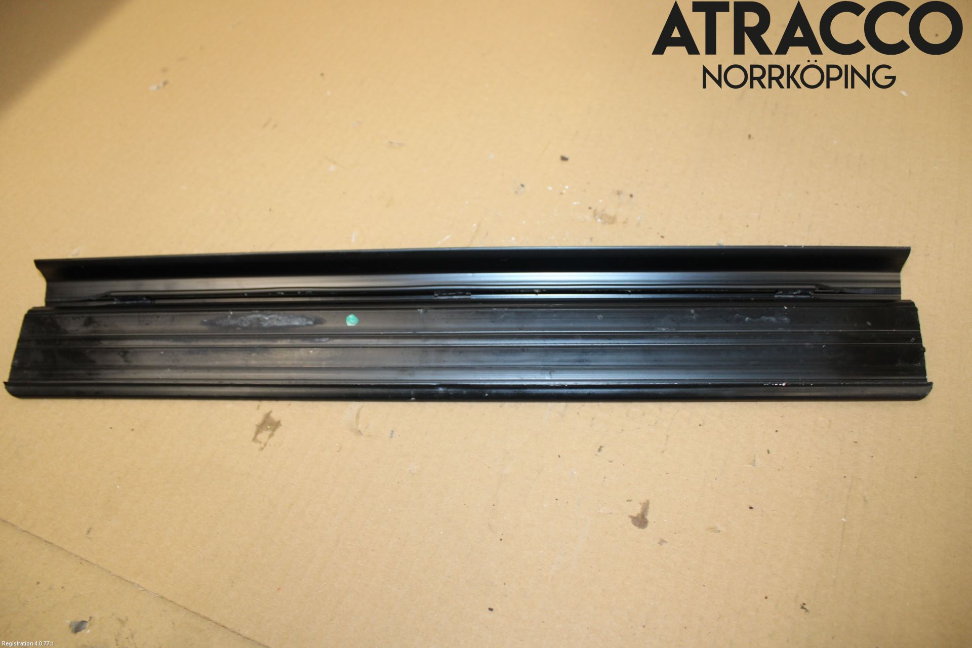 Mercedes-Benz MB 200-300  (W123) 76-86 Innr Terskel Innstigning