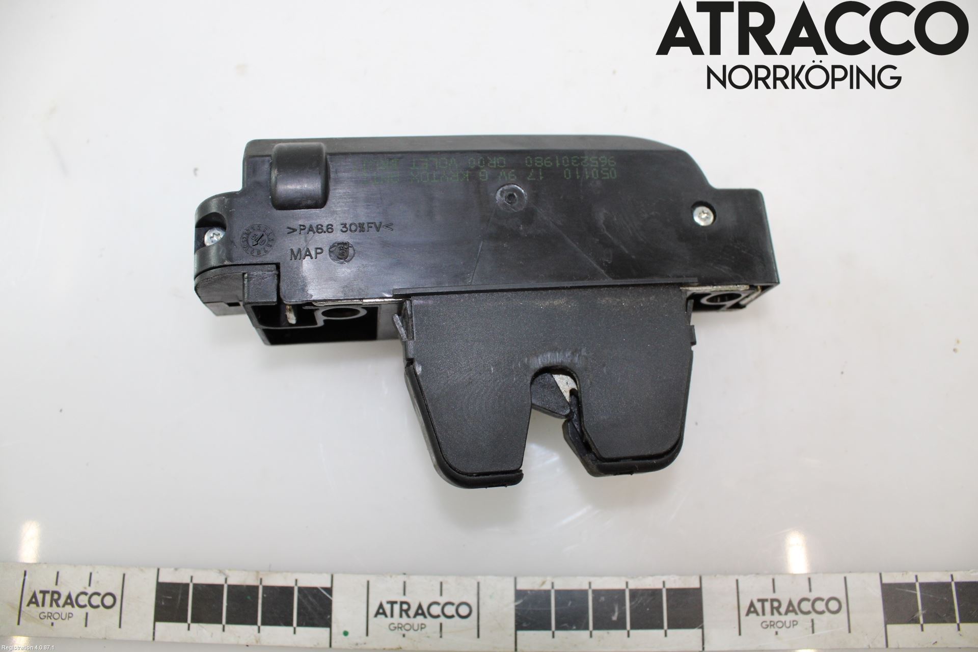 Citroen C4 I   05-10 Bakluke-Lokk Låsekasse
