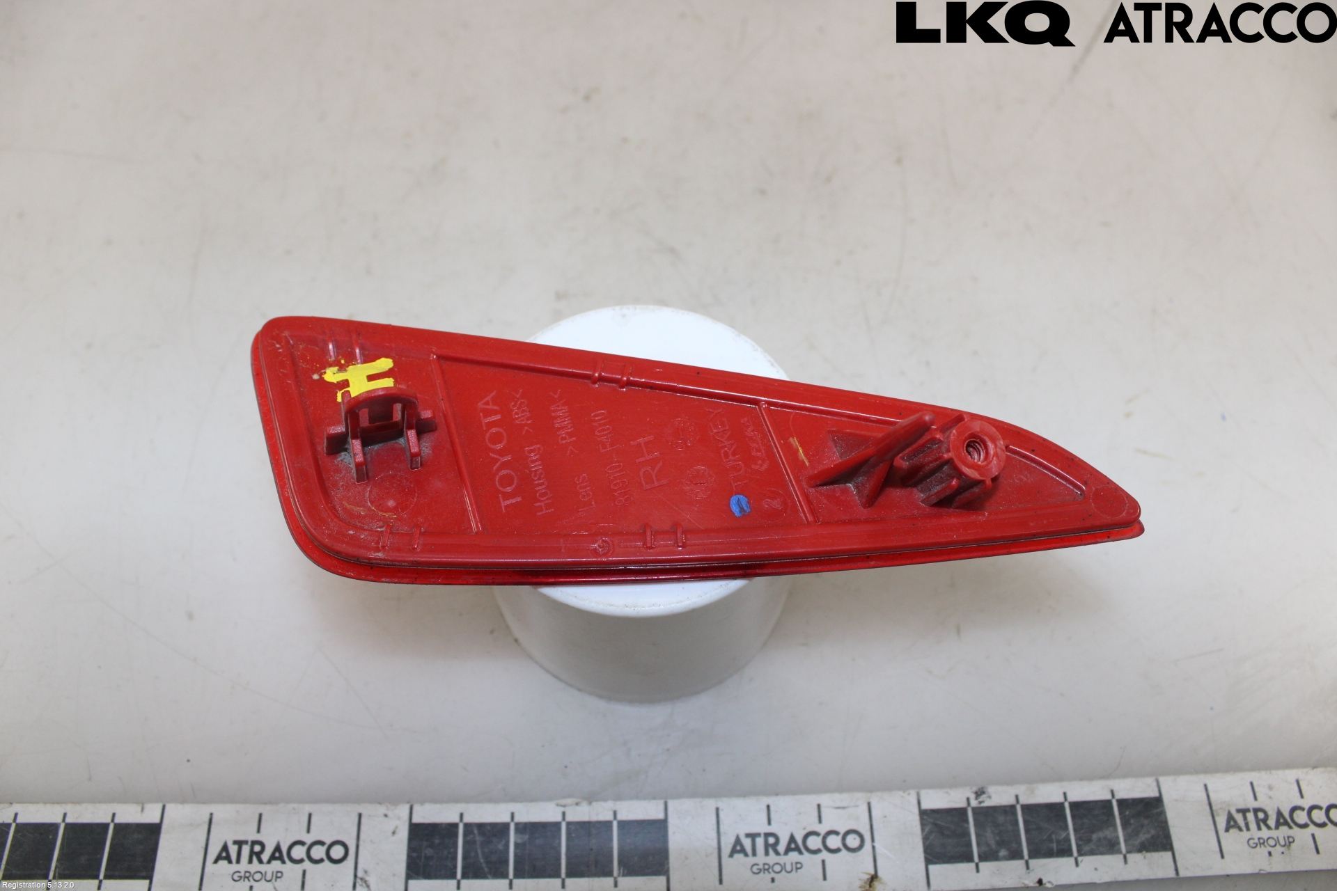 Toyota YARIS XP21 20- Refleks Bak