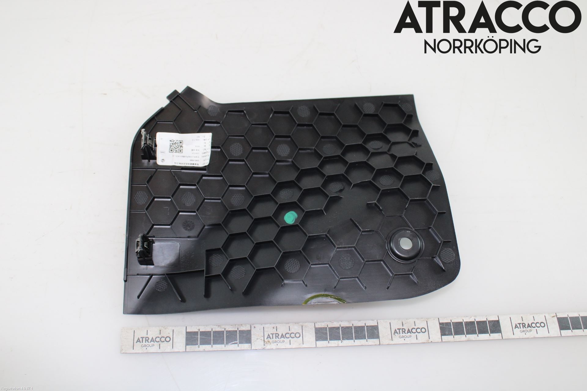 MG ZS EV 20- Instrumentkonsoll Midt