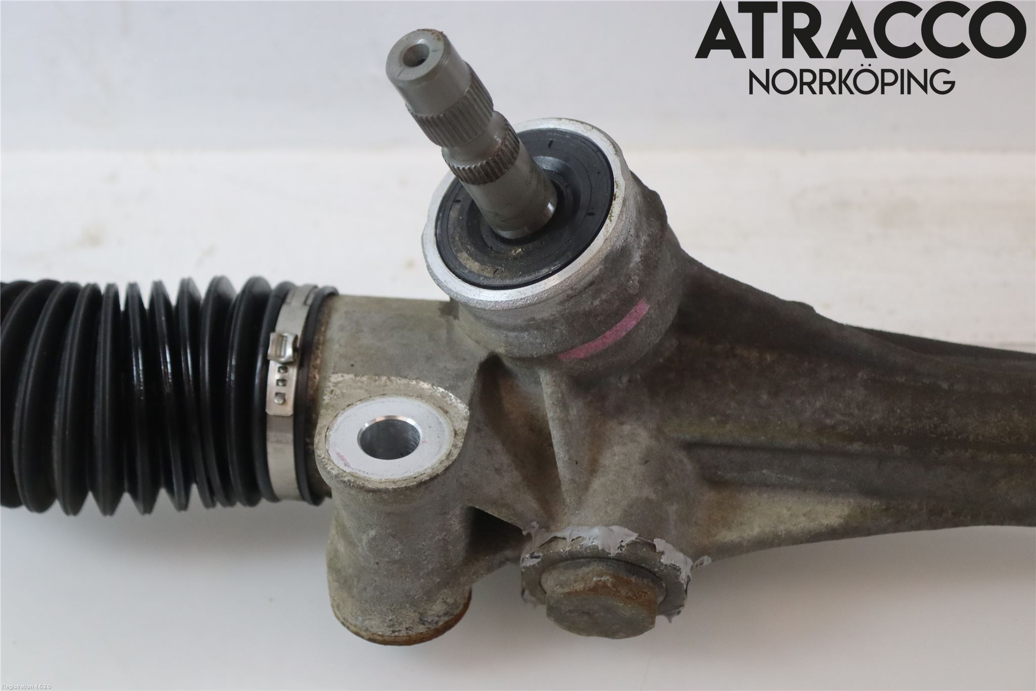 Toyota RAV4 13-18 Servo Snekke - Tannstang