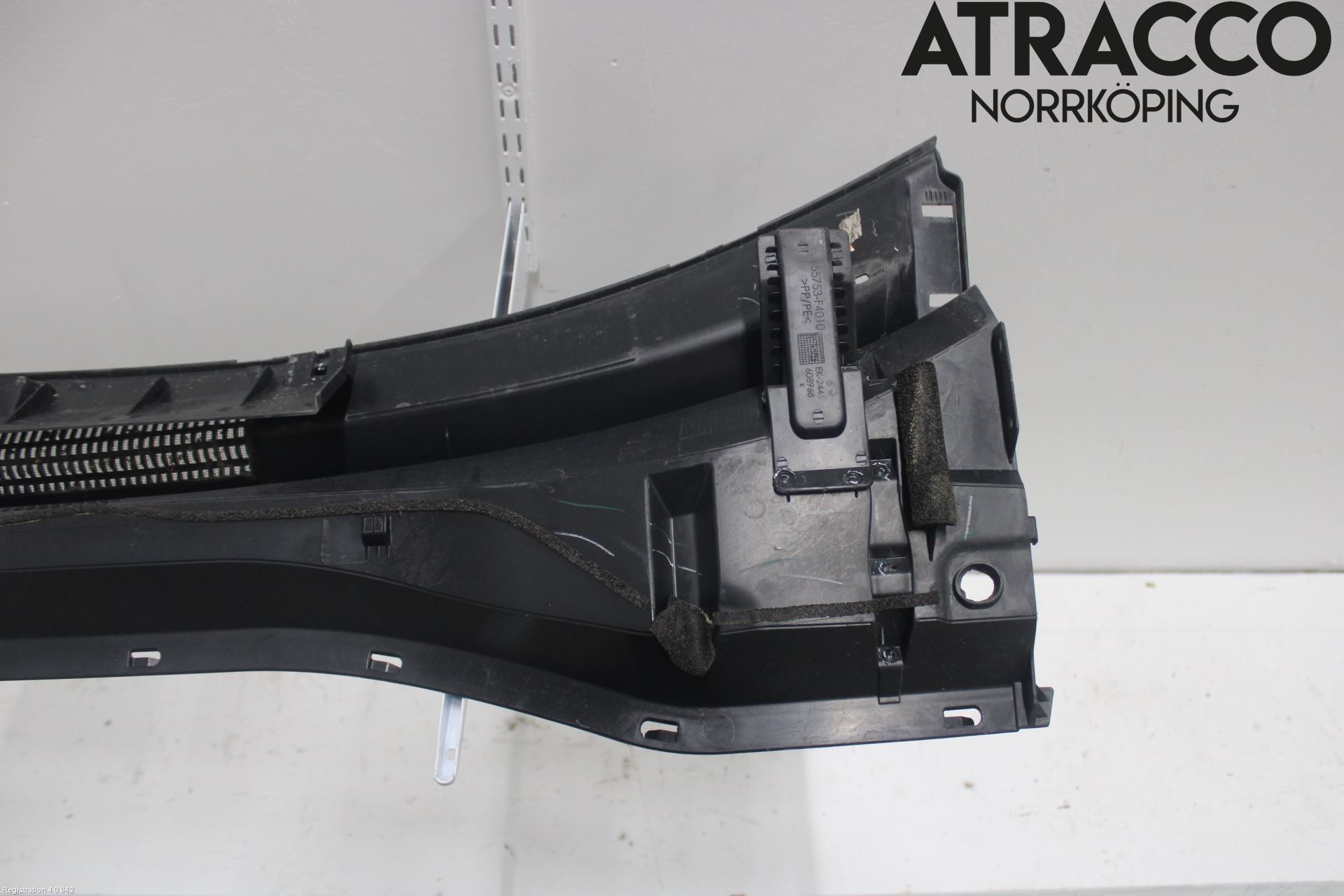 Toyota C-HR 16-23 Visker Deksel-Grill-Under Frr