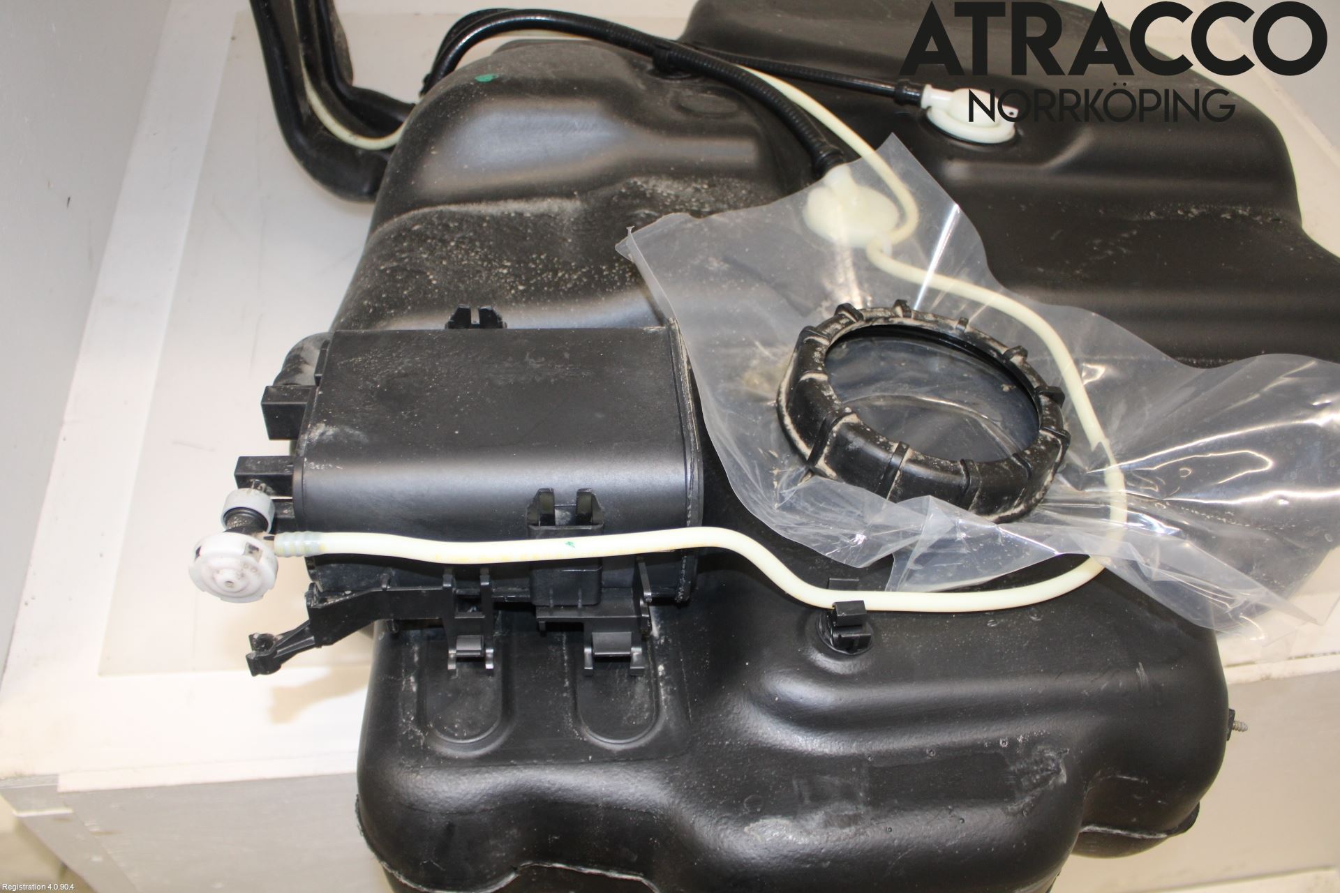 Volkswagen VW TOURAN 10-15 Drivstofftank Innsprøytning