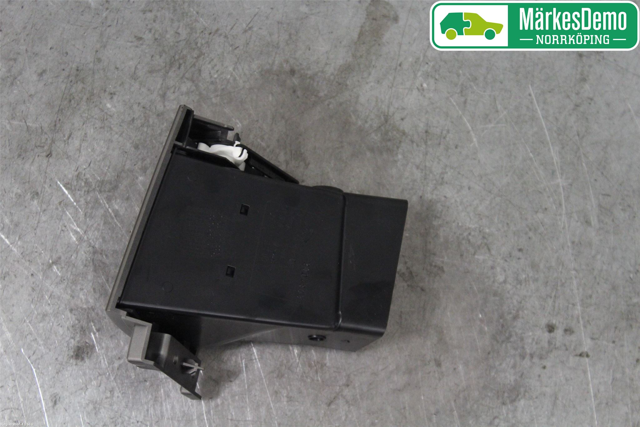 Jaguar XK/XKR 06-14 Dashbord Kanal - Dyse