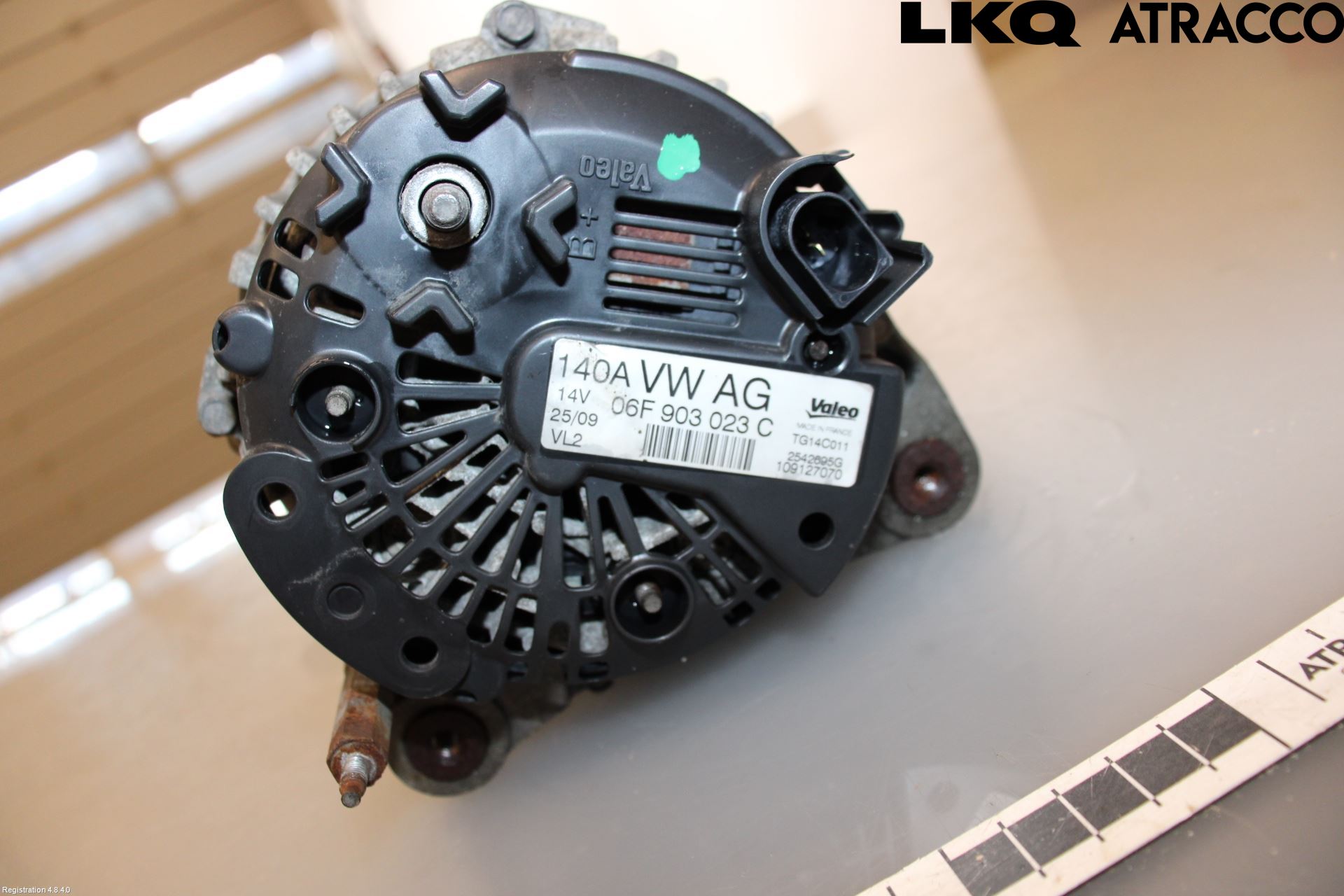 Volkswagen VW CADDY      04-10 Dynamo