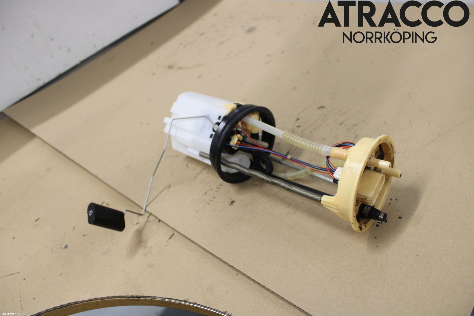 Volkswagen VW AMAROK 2H 10-22 Drivstoffpumpe Fødepumpe El