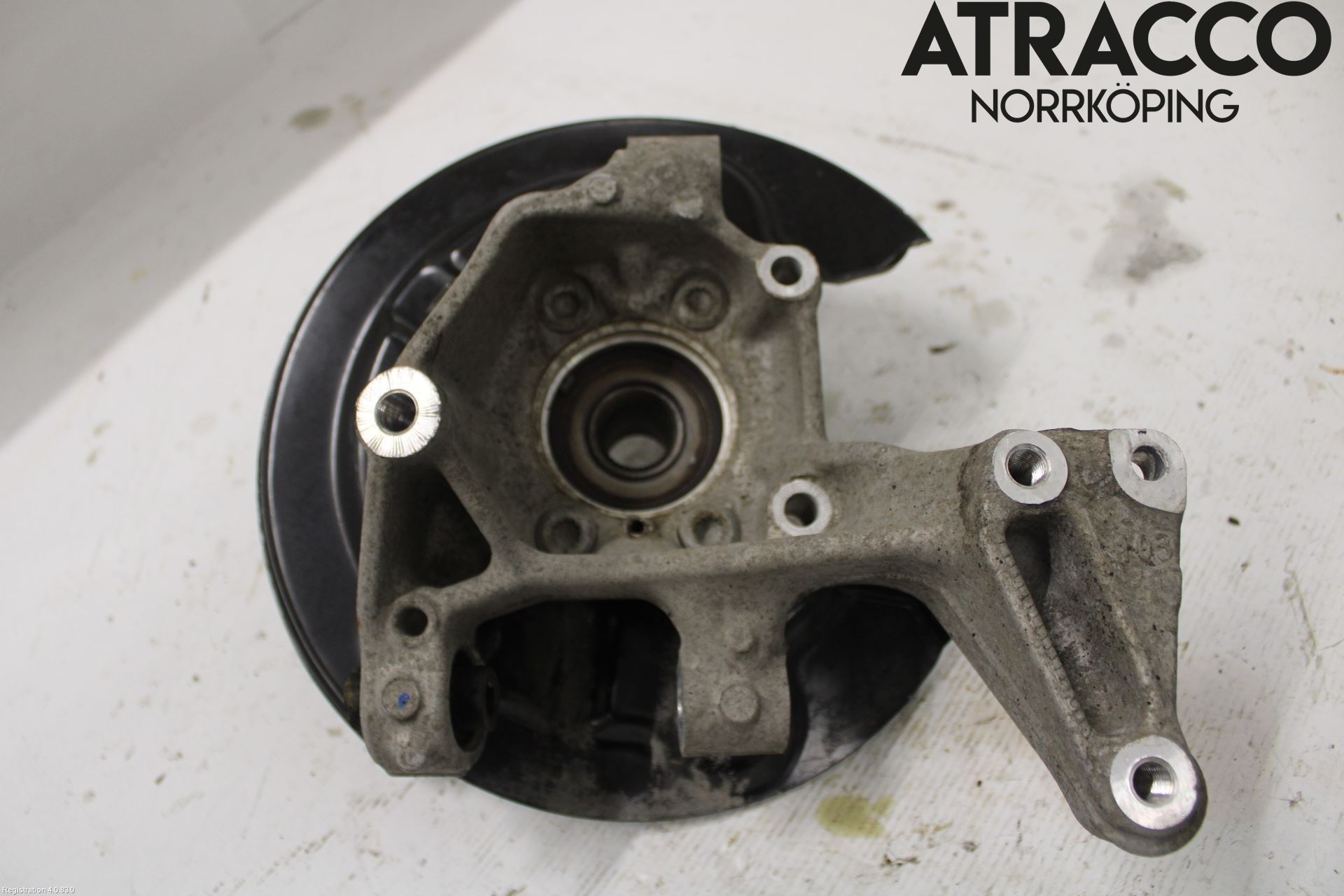 Audi Q3 8U 12-18 Spindel Vb