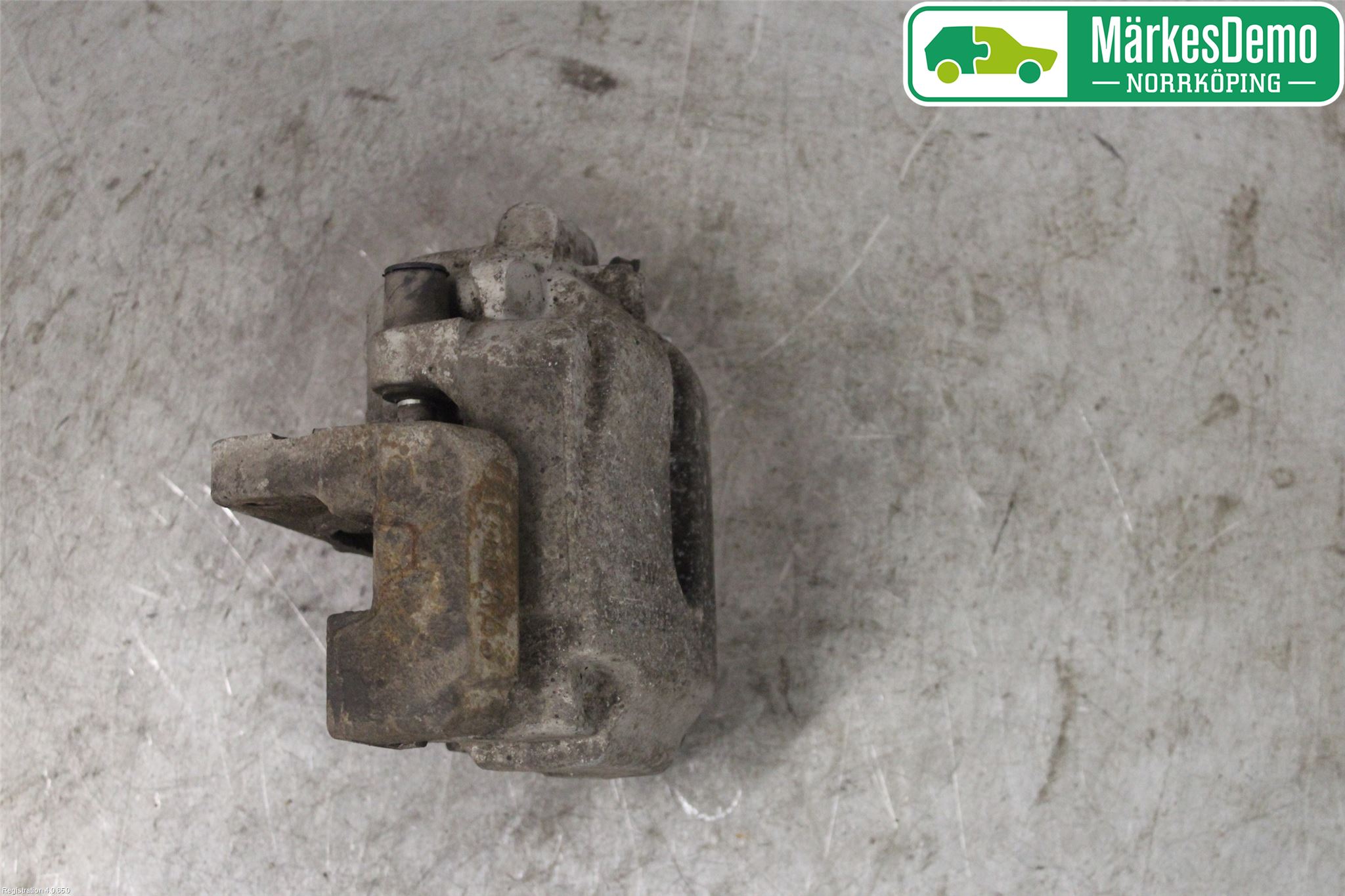 BMW 5 F10/F11/F18 09-17 Bremsecaliper Foran Høyre