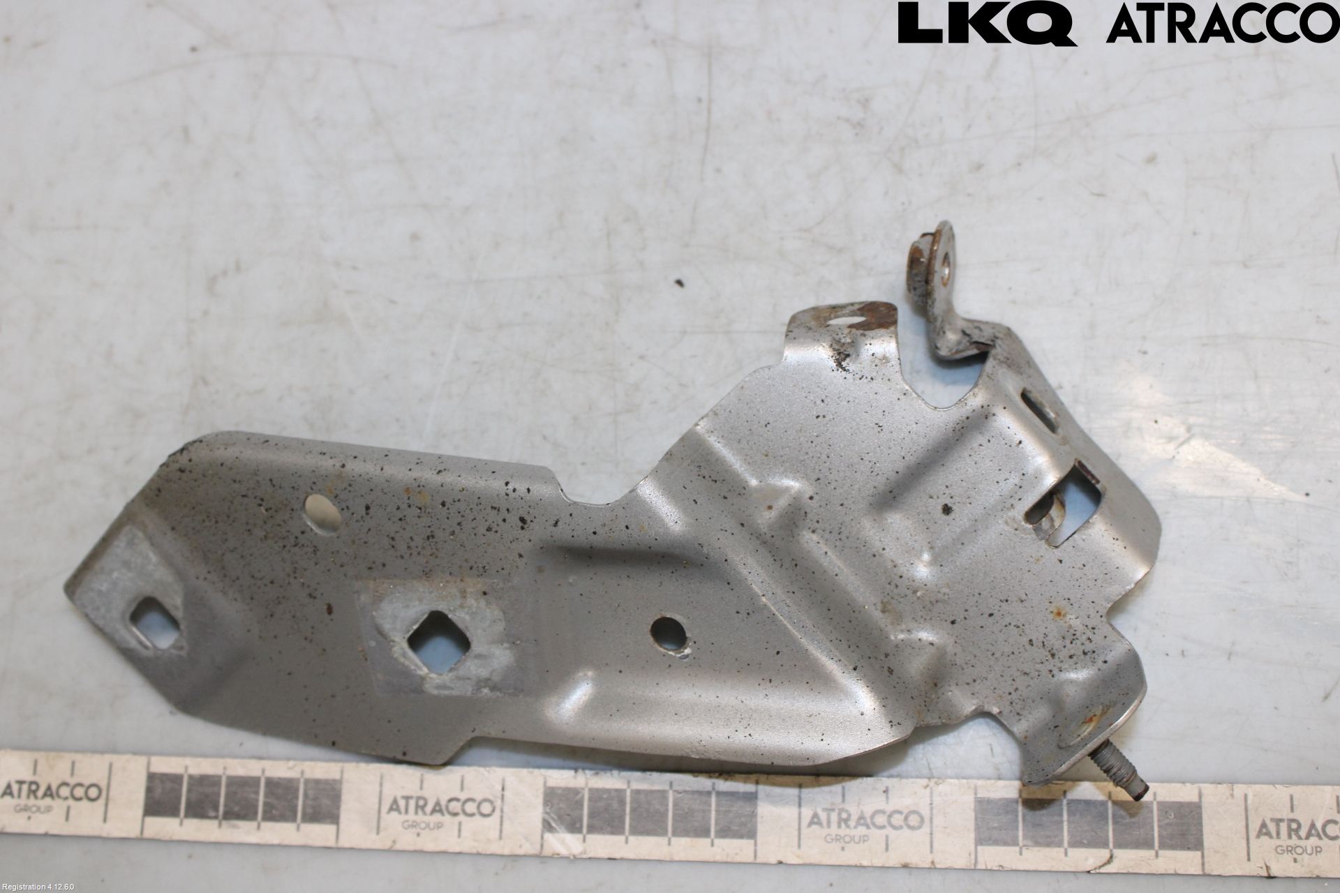 Renault CLIO IV 12-16 Fenderfeste Foran Høy