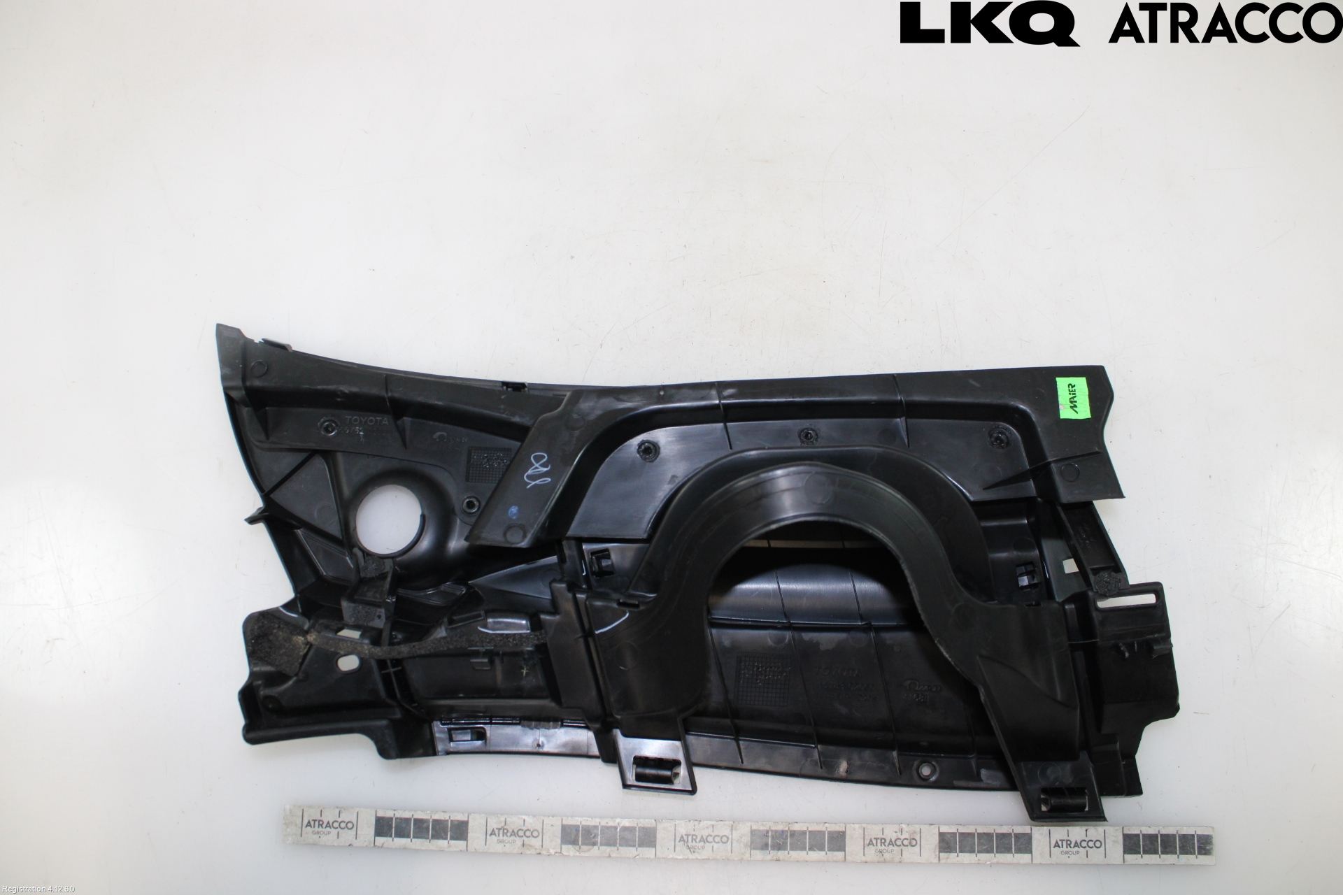 Toyota AURIS 10-12 Visker Deksel-Grill-Under Frr