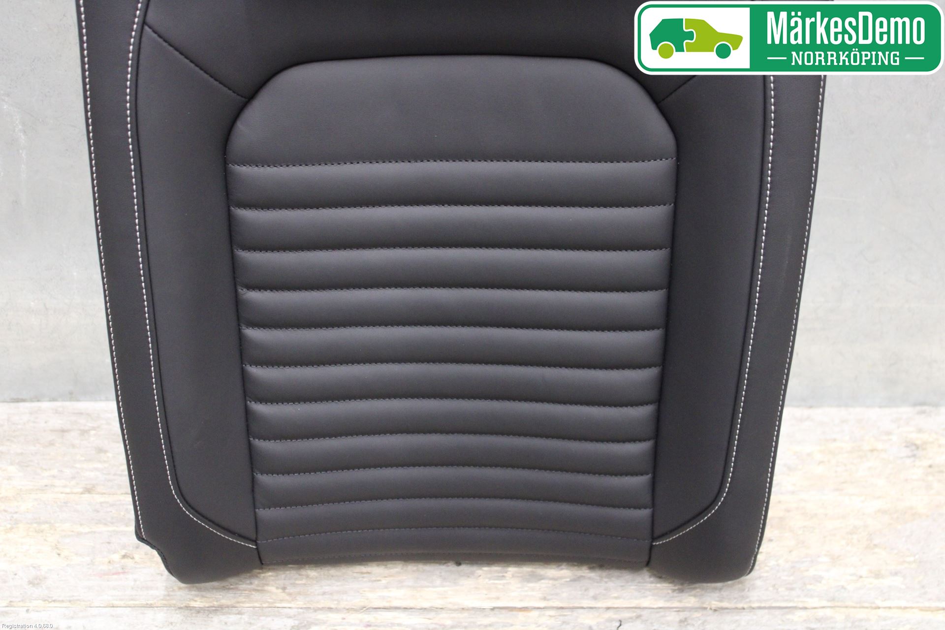 Volkswagen VW PASSAT 20-24 Innr Sete Baksete Kompl
