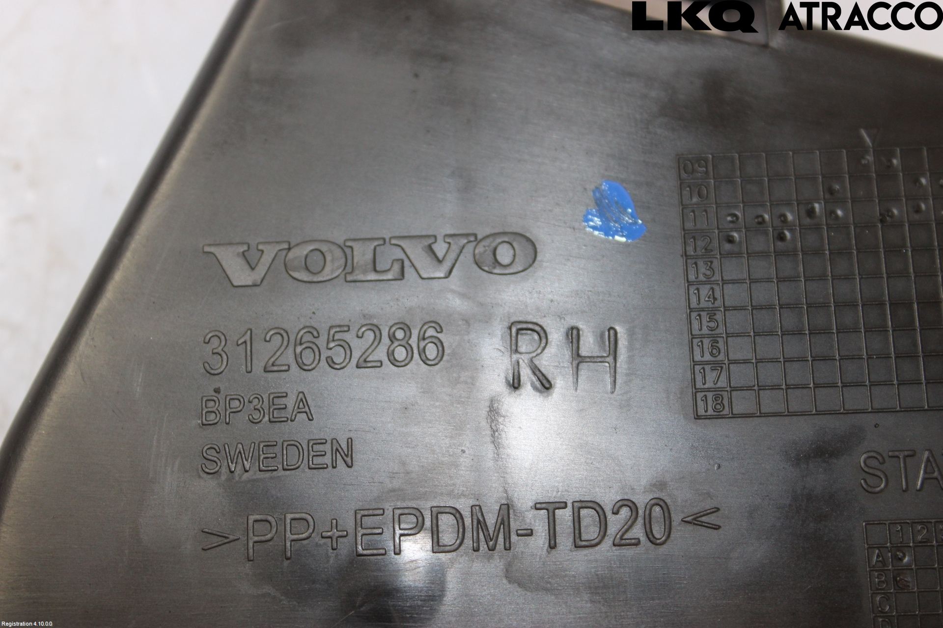 Volvo V60 11-13 Støtfangerfeste Bak Høyre
