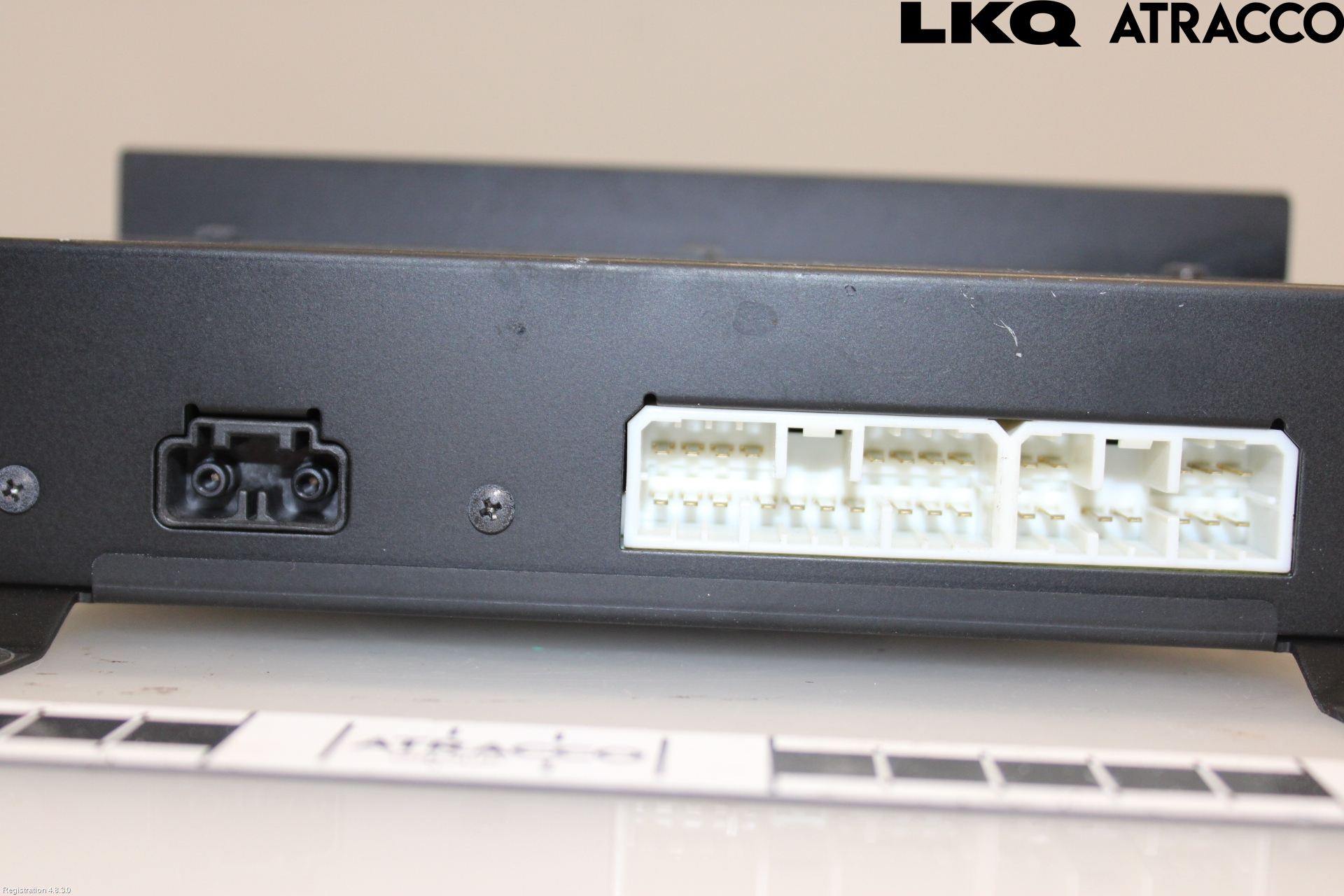Jaguar XJ X350        03-09 Stereo Forsterker