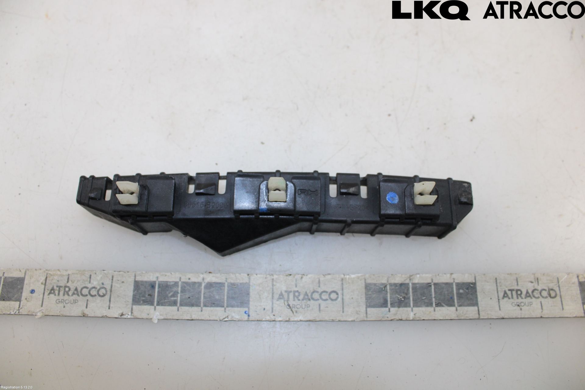 Hyundai i10 BA 14-16 Støtfangerfeste Foran Høyre