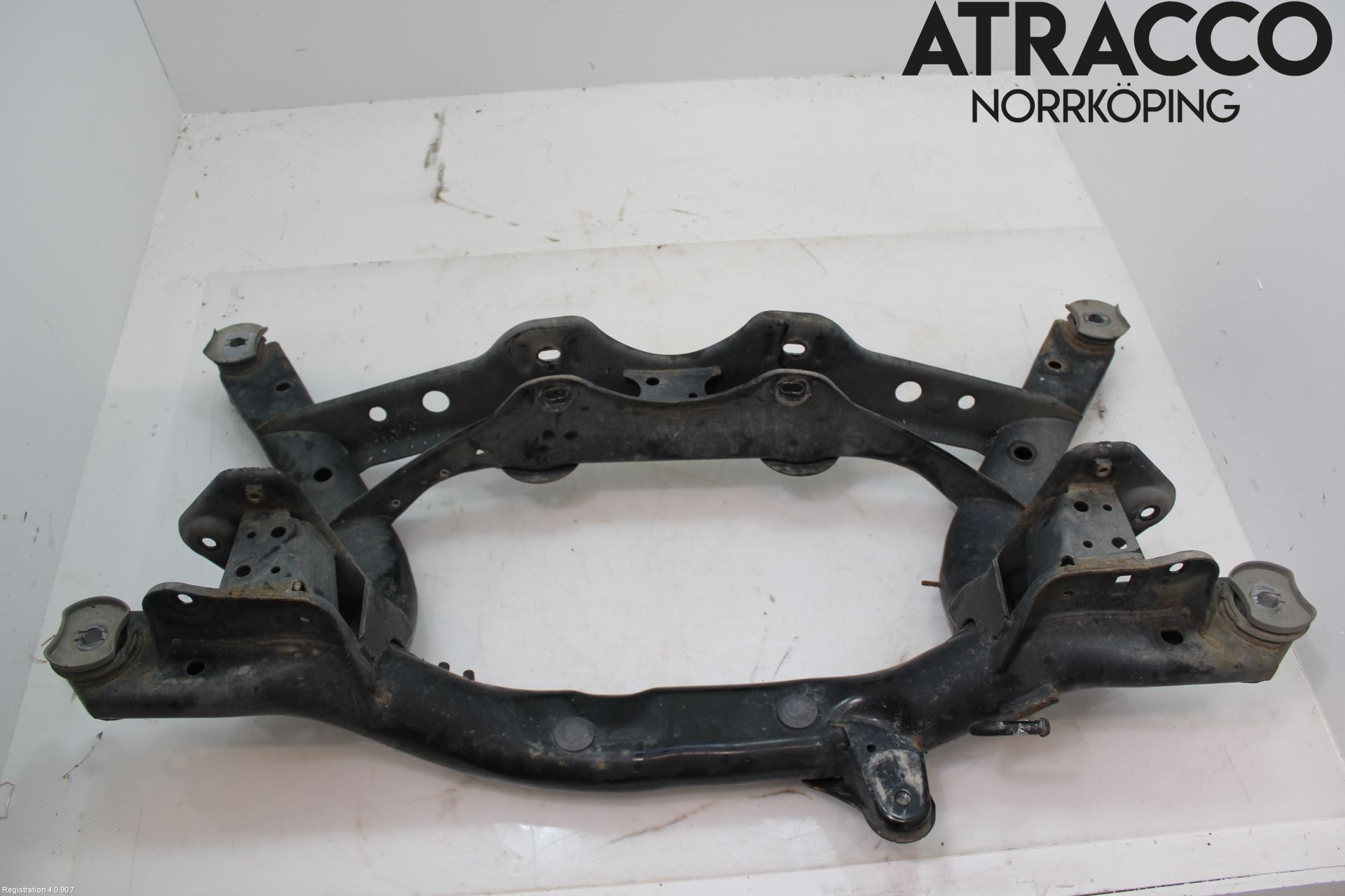 Volkswagen VW PASSAT 20-24 Bakaksel Feste Travers-Ramme