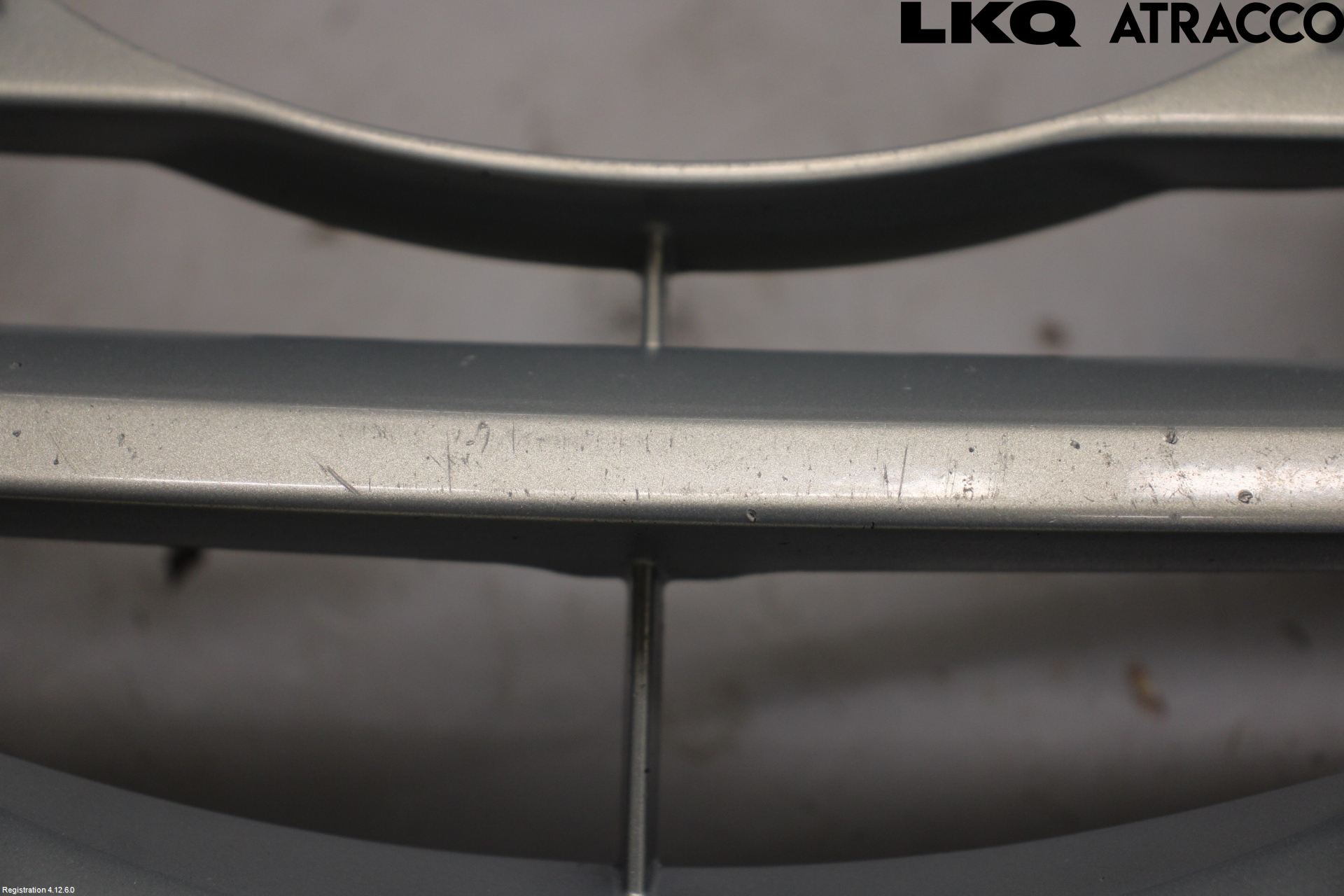 Toyota AVENSIS 07-08 Grill Komplett