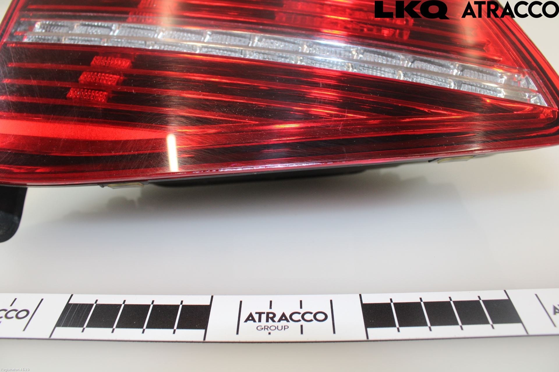 Volkswagen VW PASSAT 15-19 Baklykt Venstre  På Luke(Indre