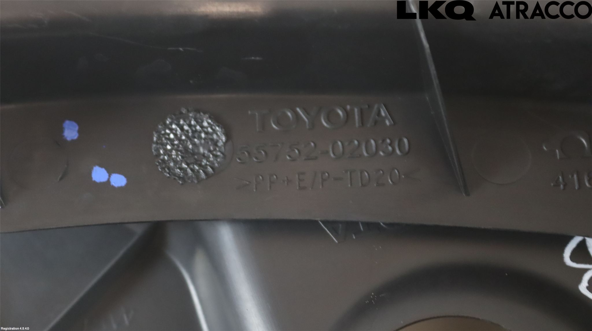 Toyota AURIS 10-12 Visker Deksel-Grill-Under Frr