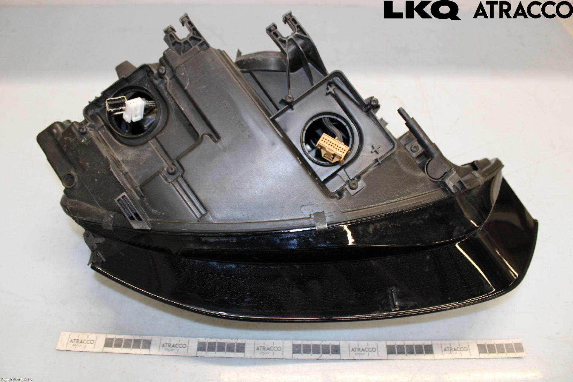 Audi A4 ALLROAD 09-16 Frontlykt Venstre