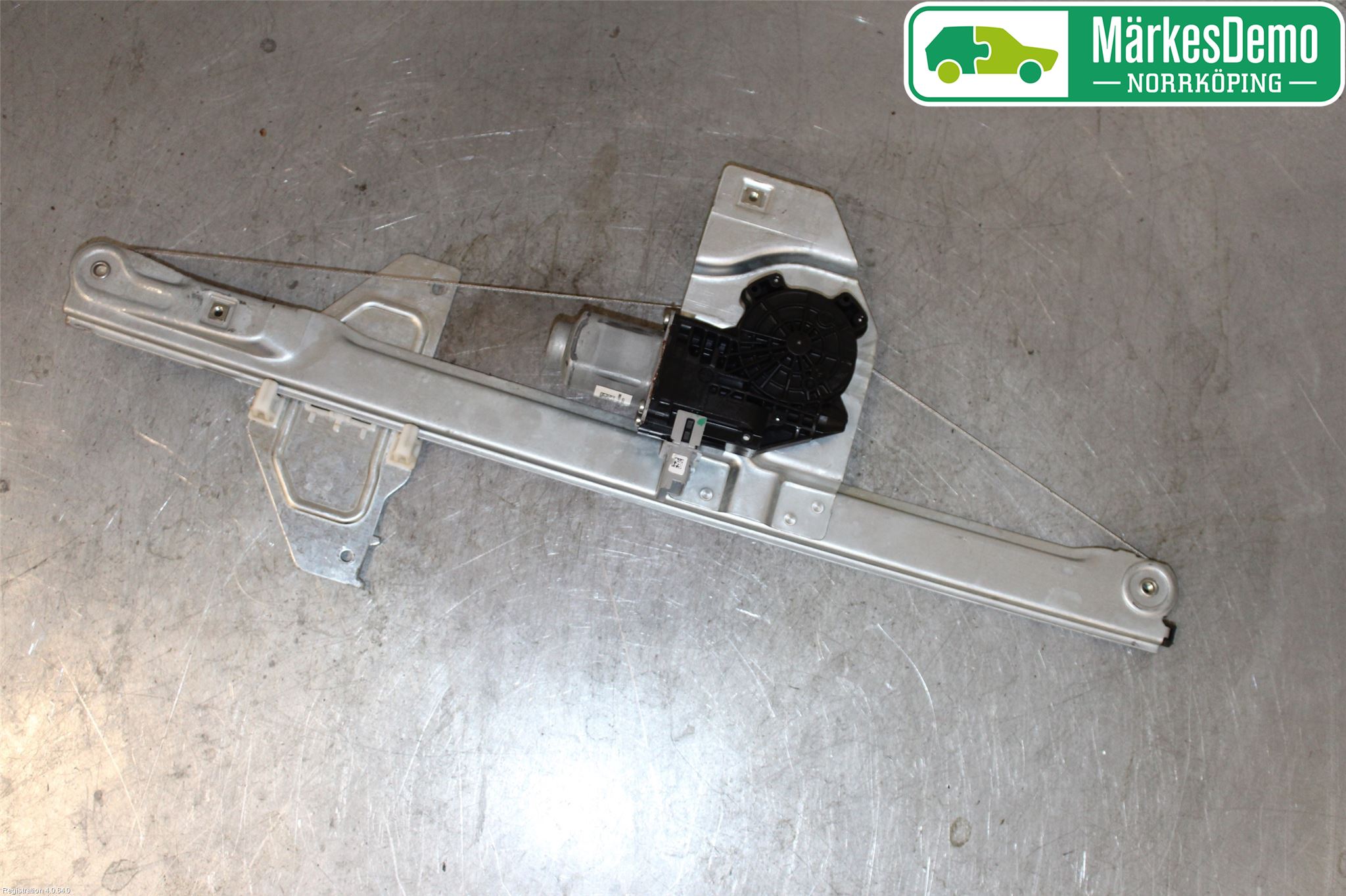 Peugeot PARTNER 08-15 Vindusheis El Komp