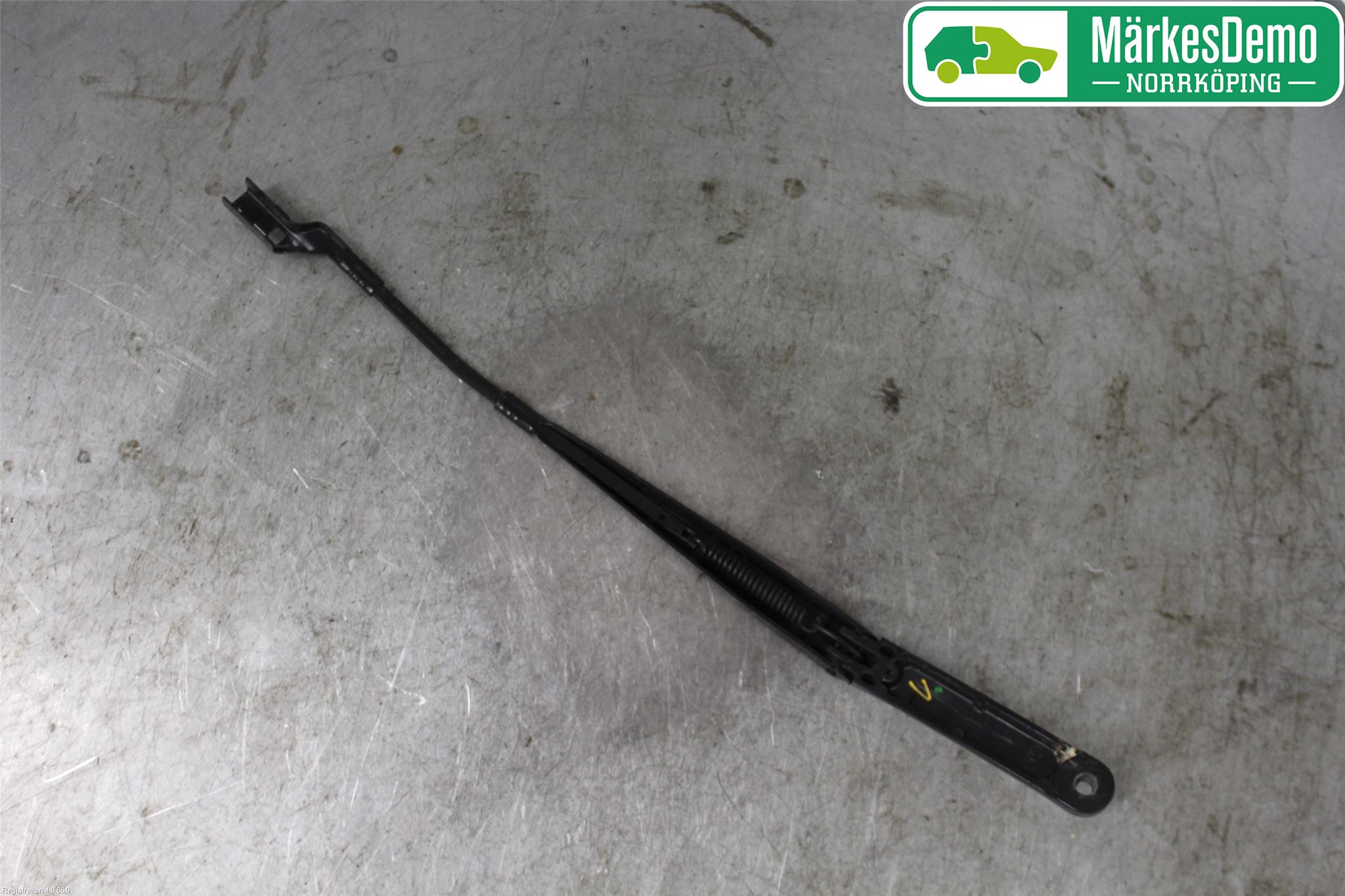 Volkswagen VW GOLF / E-GOLF VII 13-20 Viskerarm-Armer Frontrute