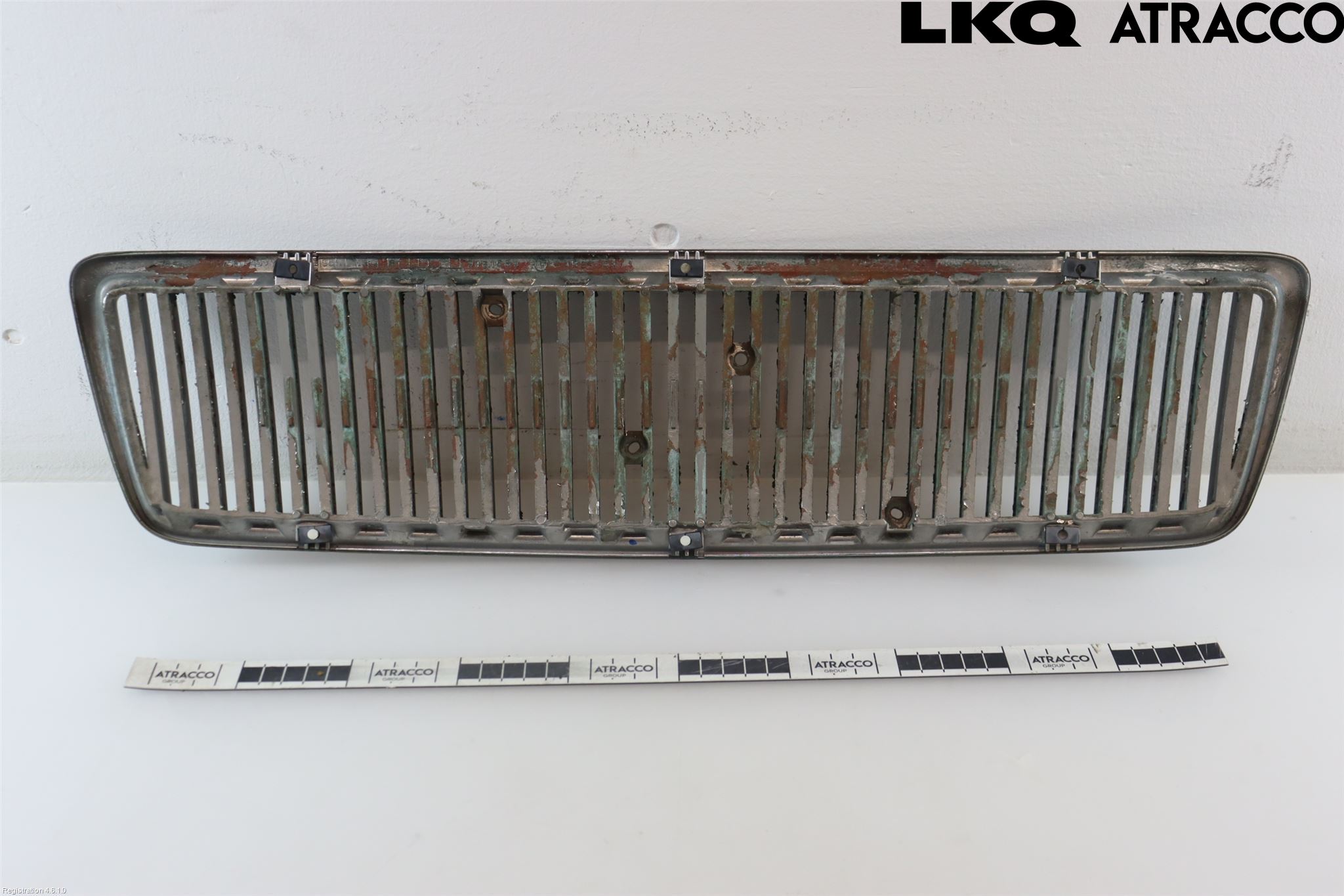 Volvo S70/V70/XC  97-00 Grill Komplett