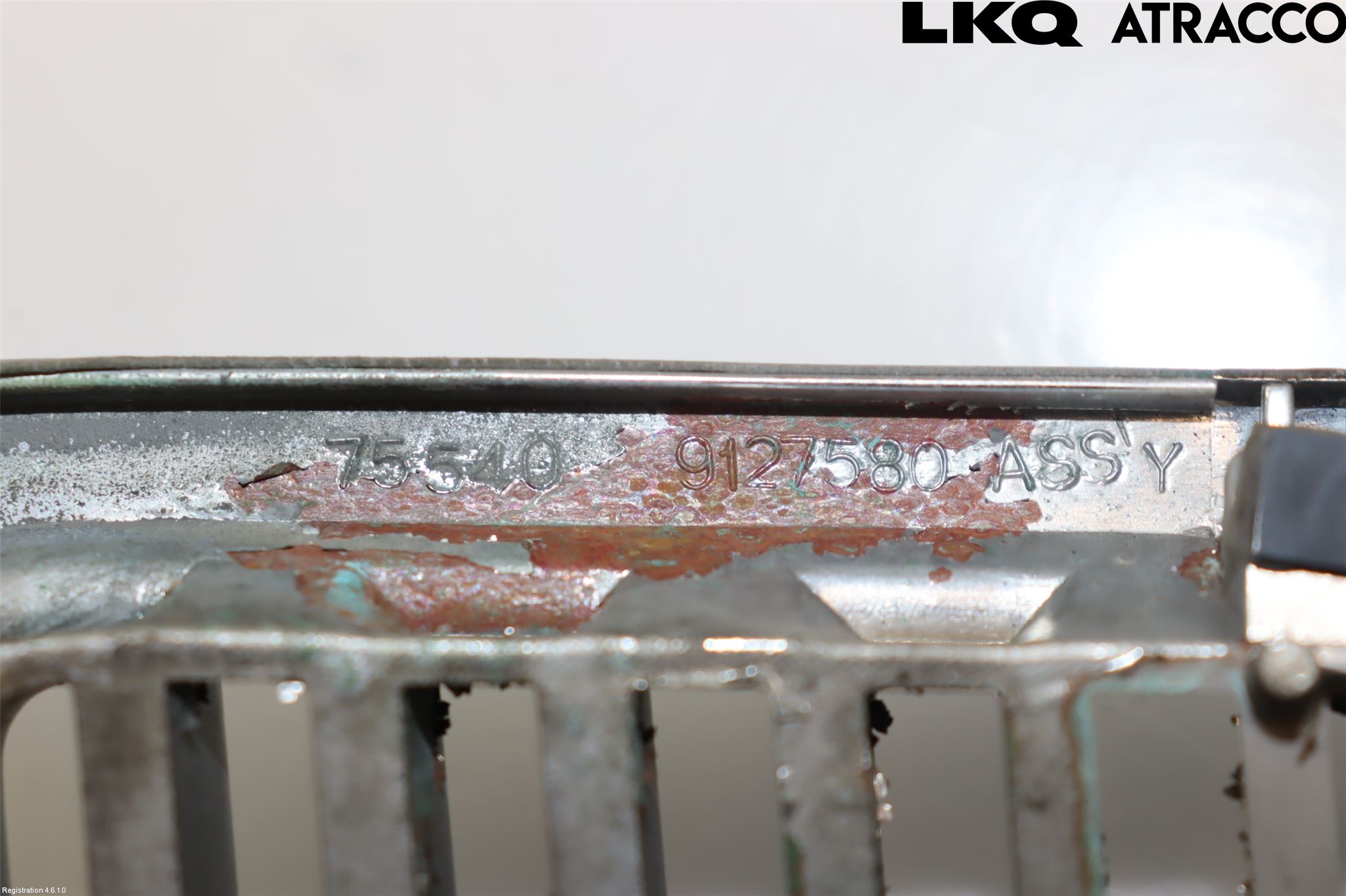 Volvo S70/V70/XC  97-00 Grill Komplett
