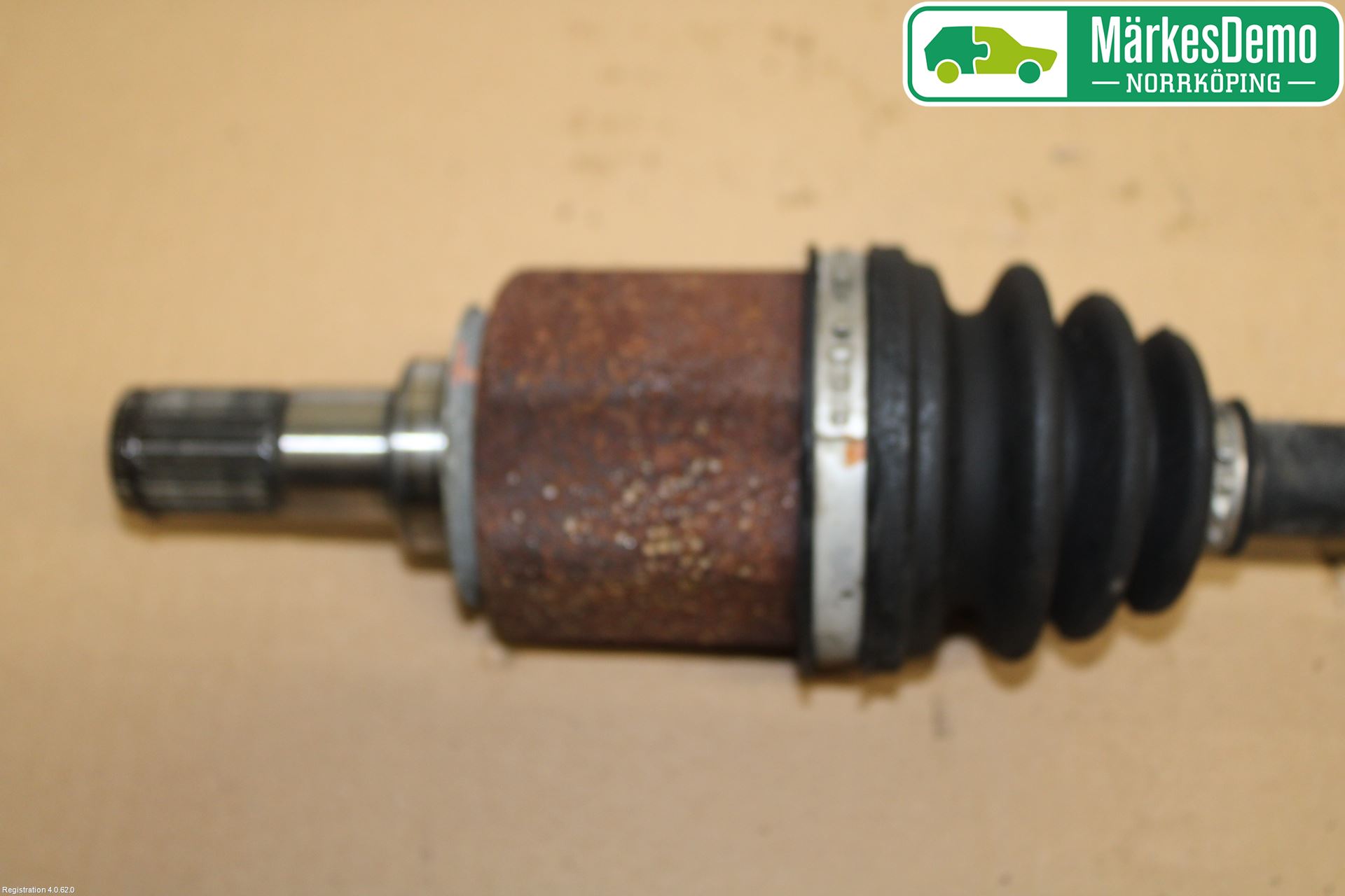Kia CEED 06-12 Drivaksel Foran Kompl Venstre