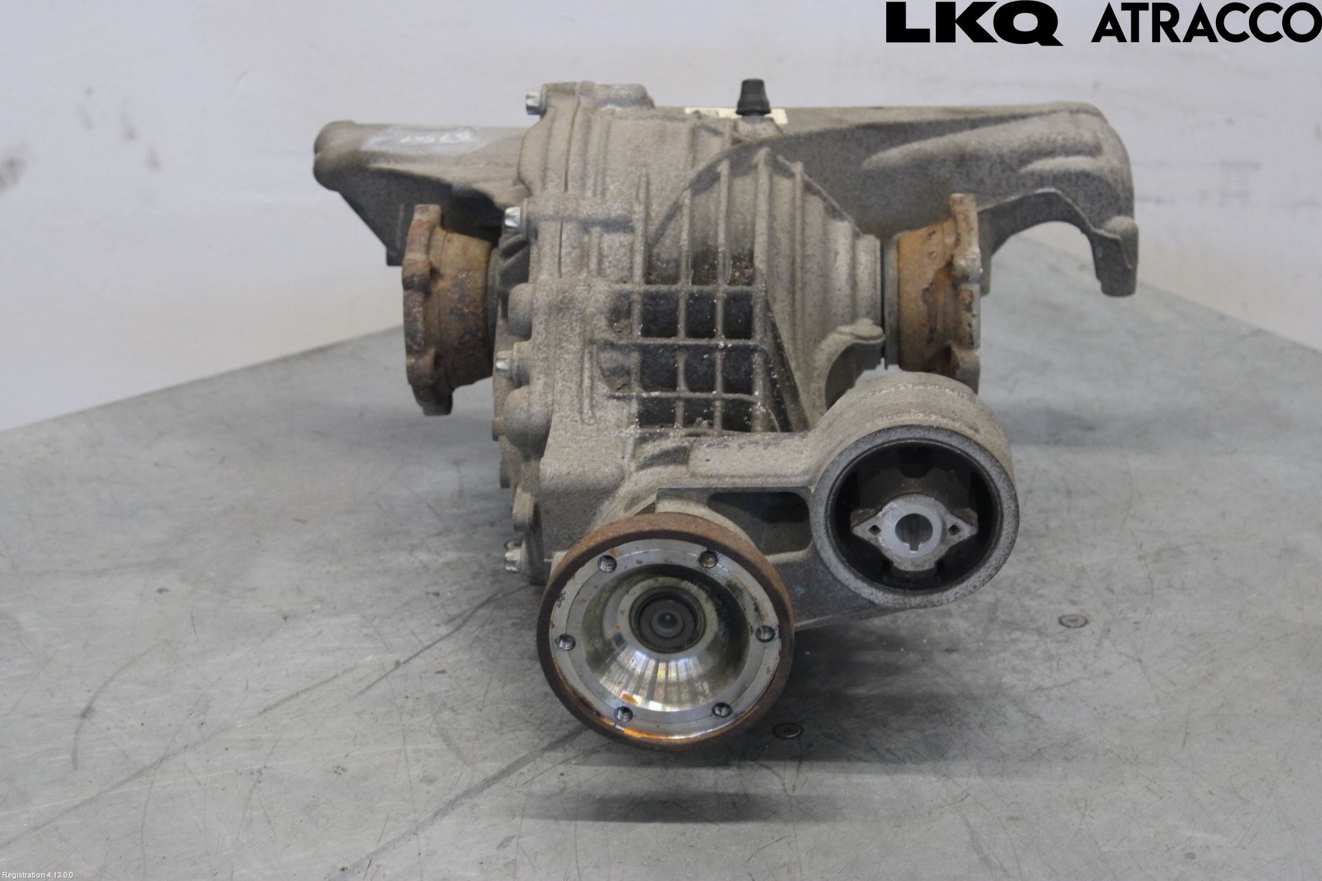 Volkswagen VW TOUAREG CR 18- Bakaksel Kardang Bak -Diff