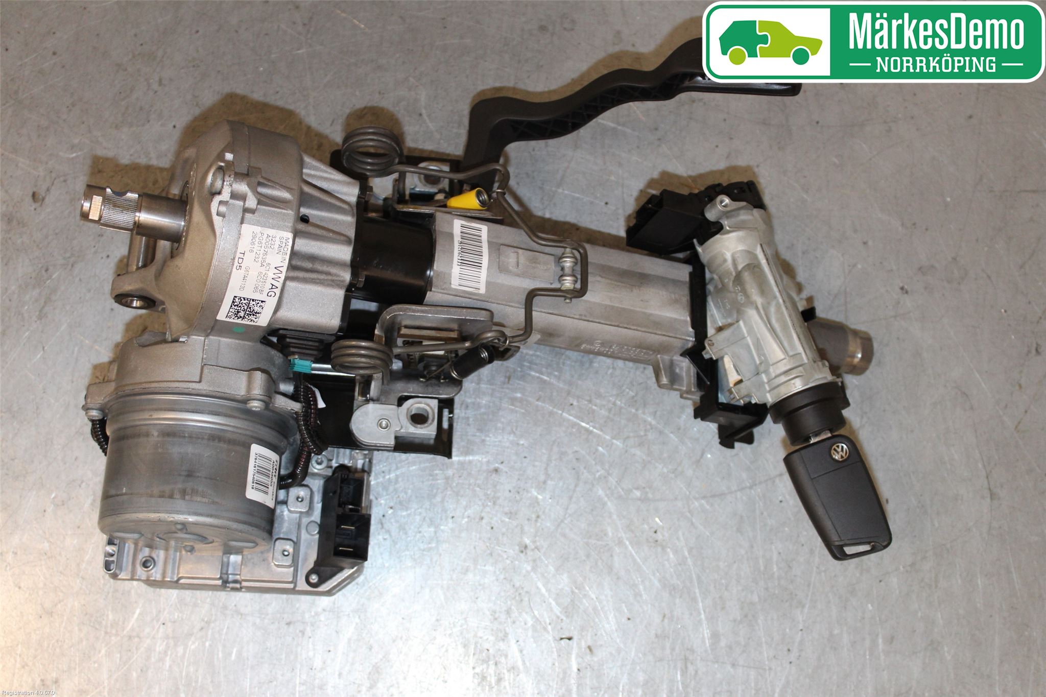 Volkswagen VW POLO 10-17 Rattakselaggregat Innebygd Servo