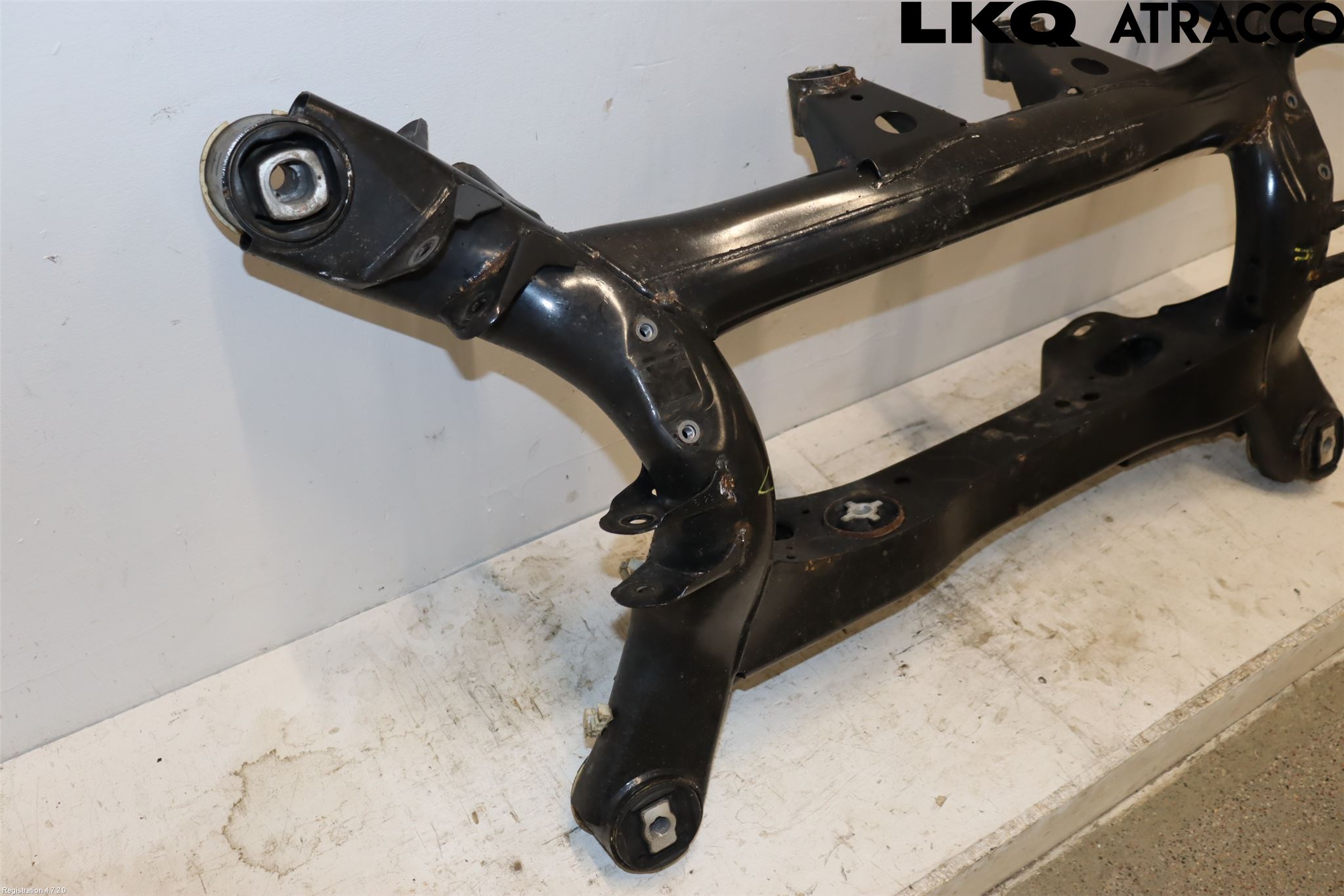 BMW 3 F30/F31/F80 12-19 Bakaksel Feste Travers-Ramme
