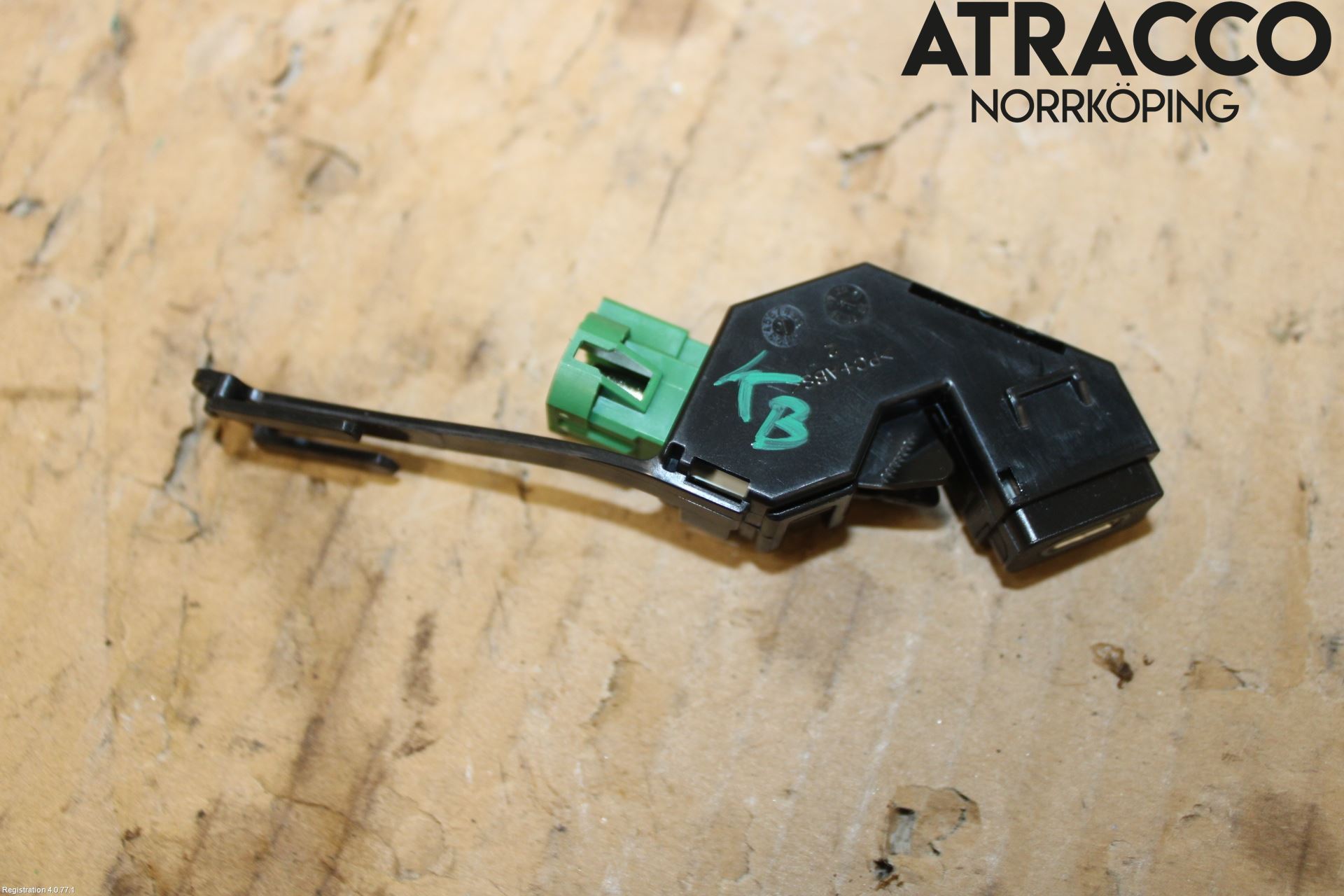 Volkswagen VW PASSAT 20-24 Usb Connection