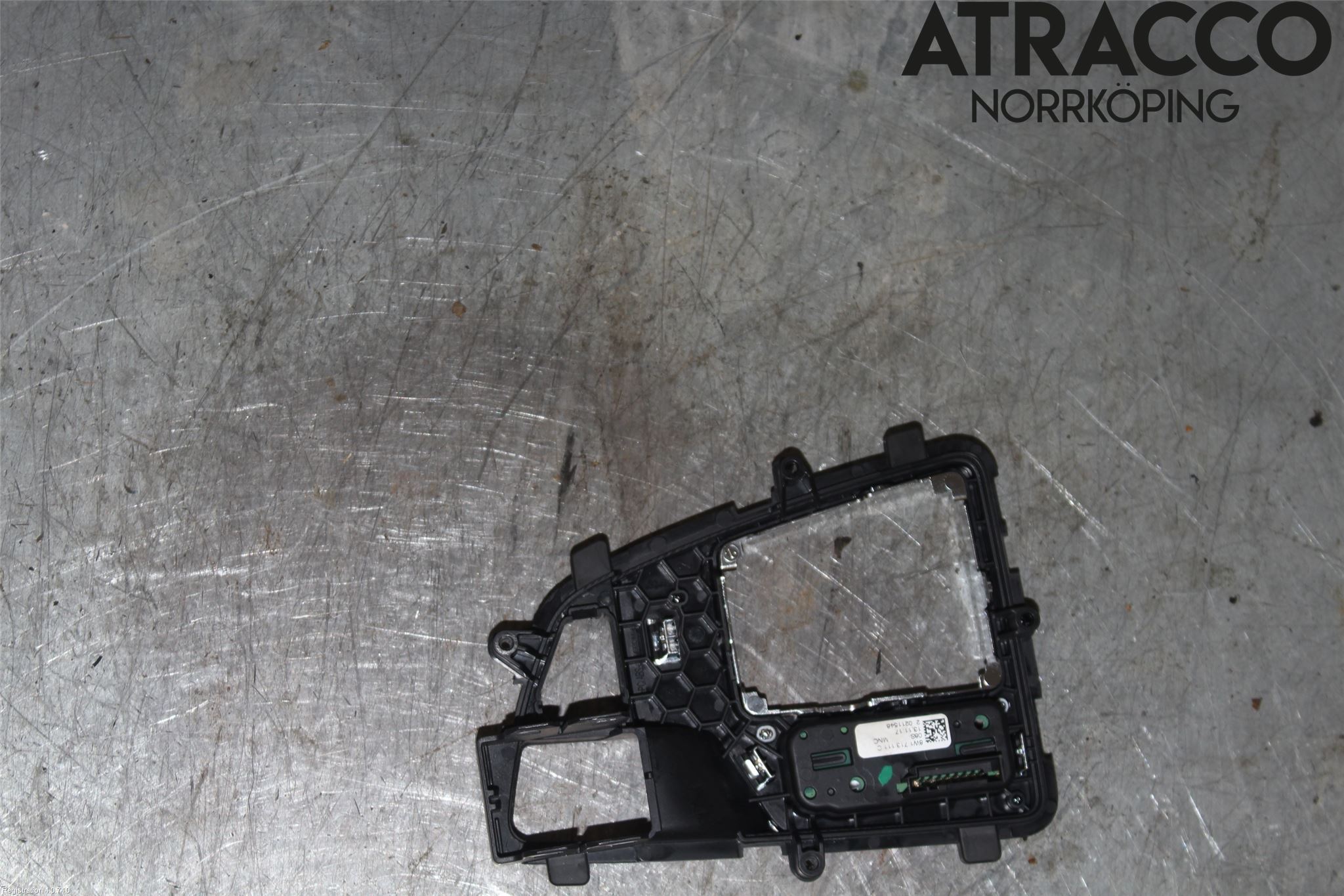 Audi A4/S4 B9 16-19 Inredning Sarg Växelspak